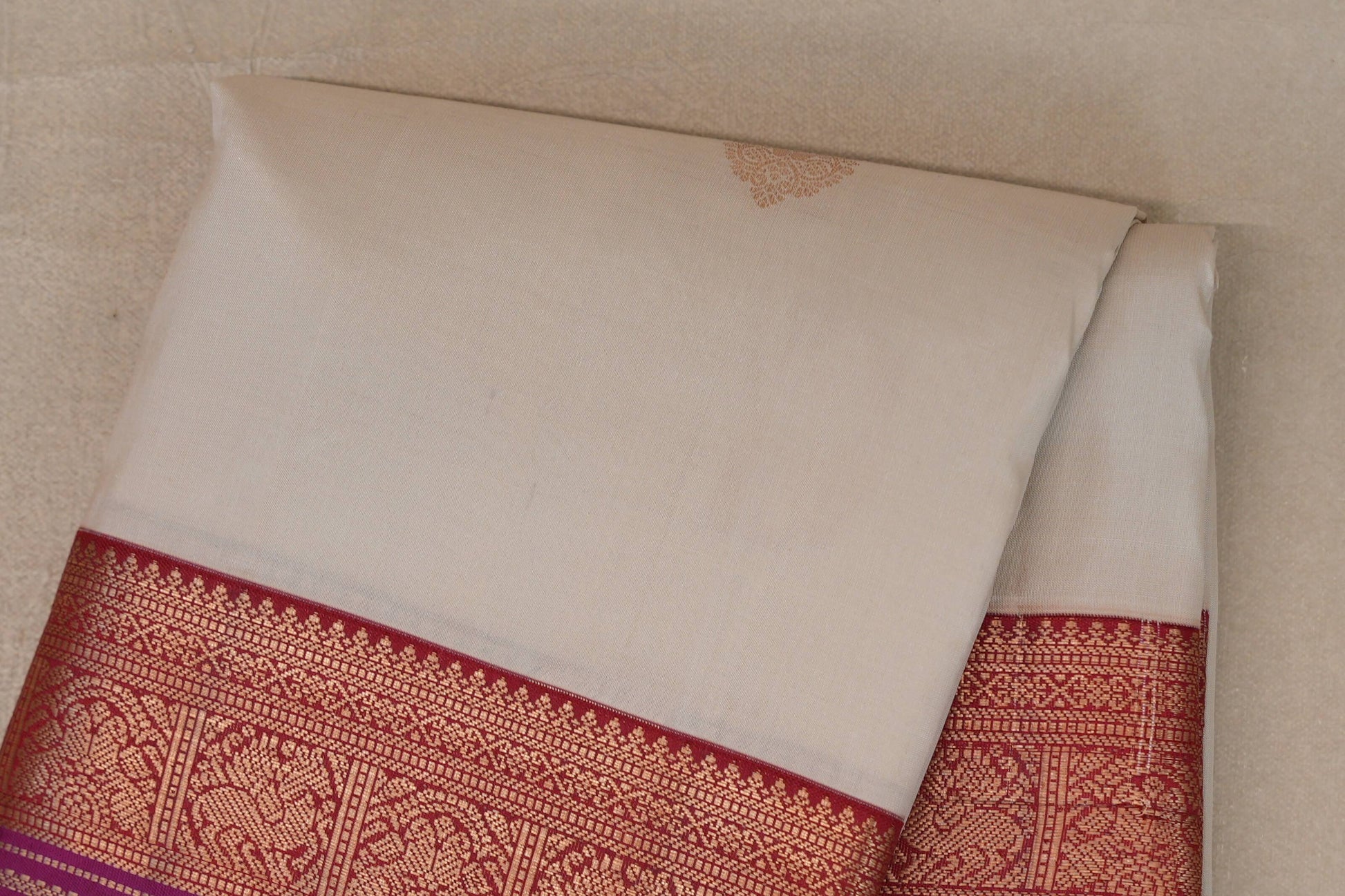 Light Beige with Red Borders Soft Silk Saree body