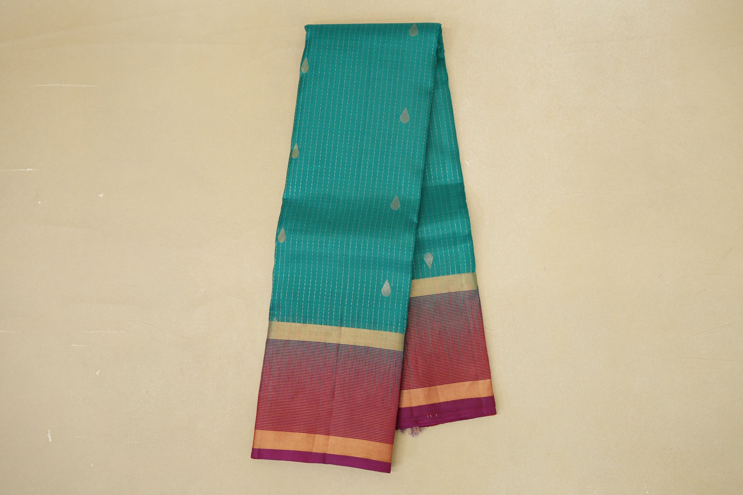 Aqua Green with Deep Magenta Borders Light Weight Kanjivaram Silk Saree SS8827