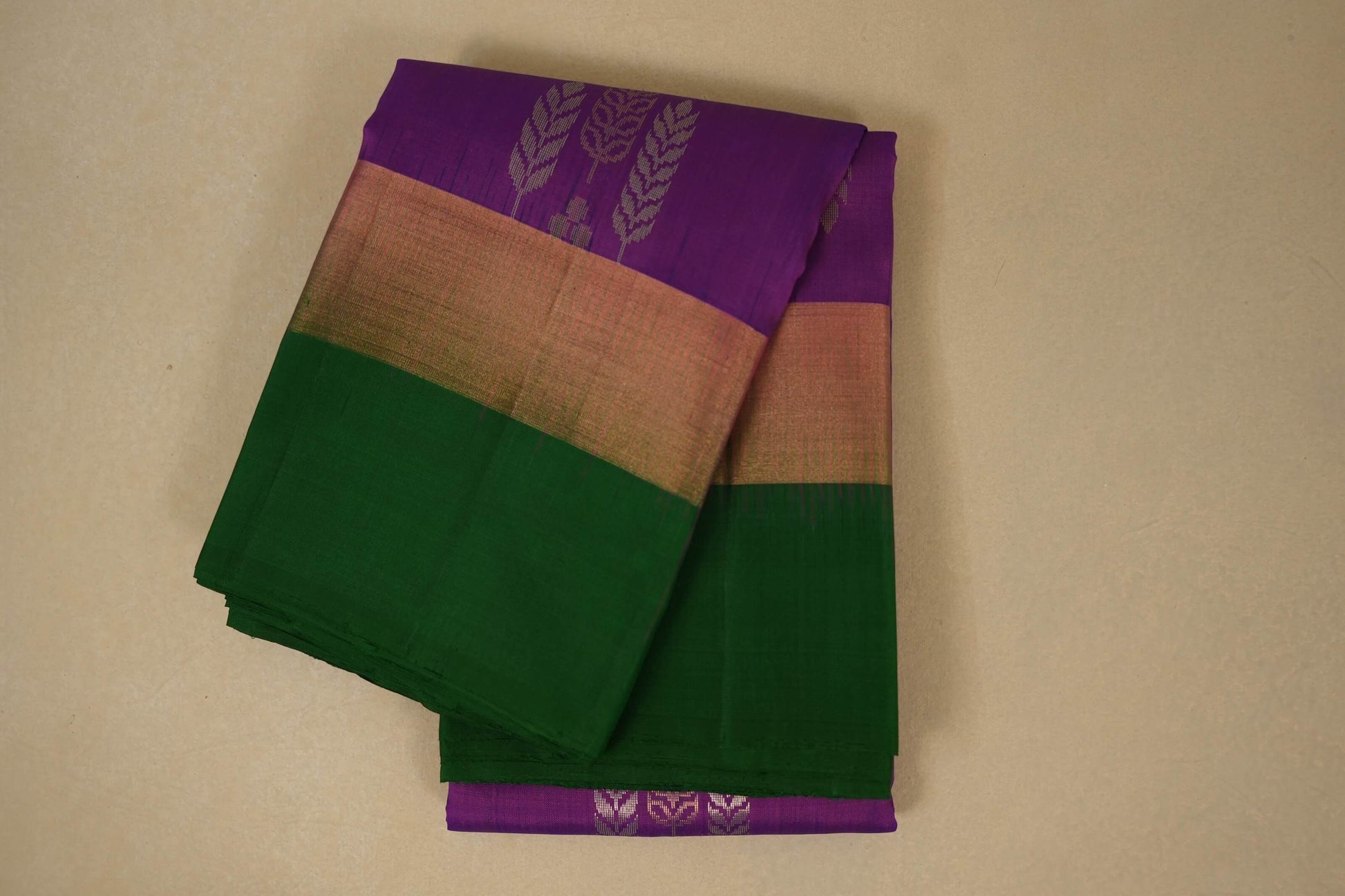 Magenta light weight kanchipuram silk saree