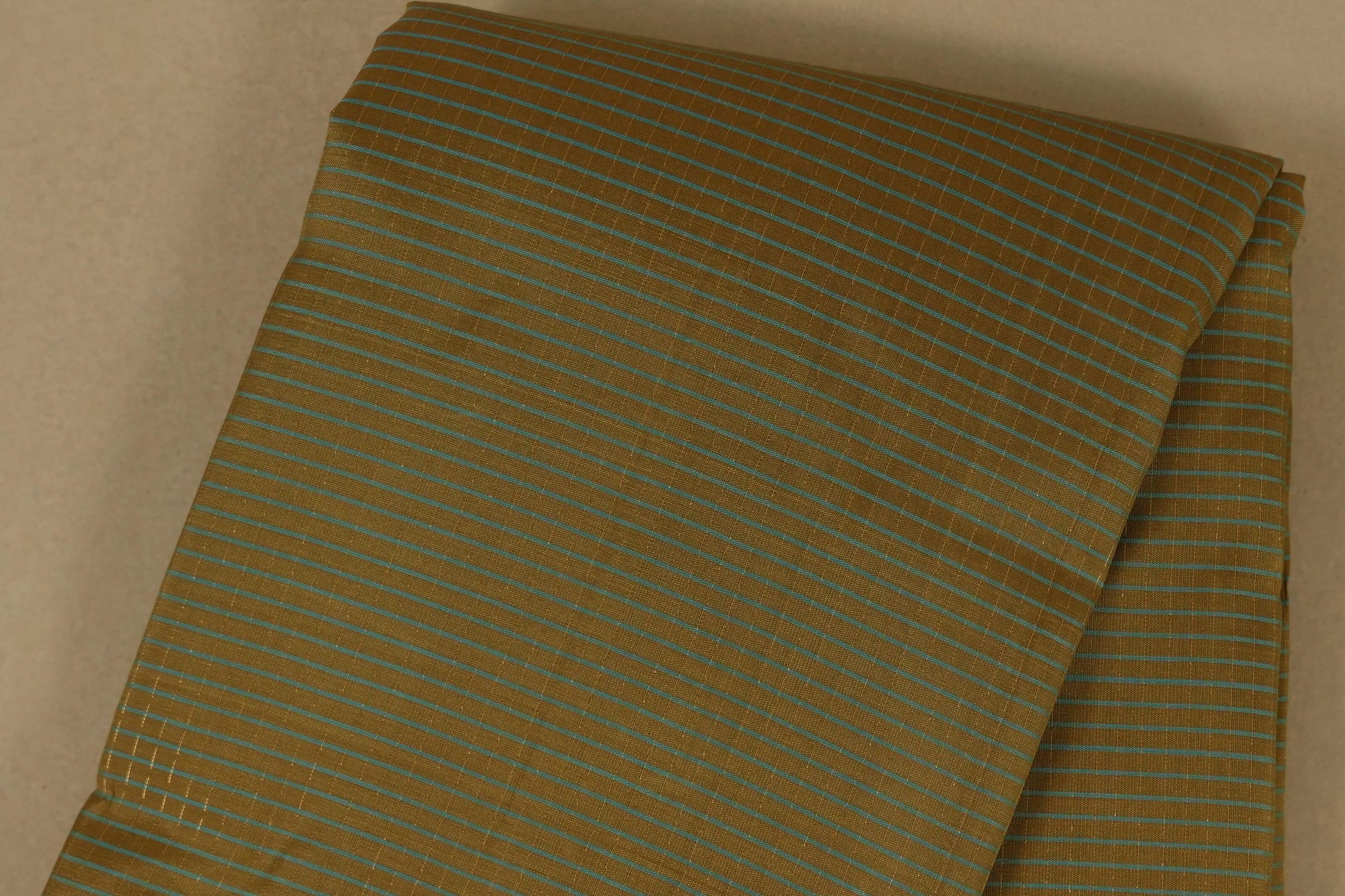 checked light weight kanchipuram silk saree