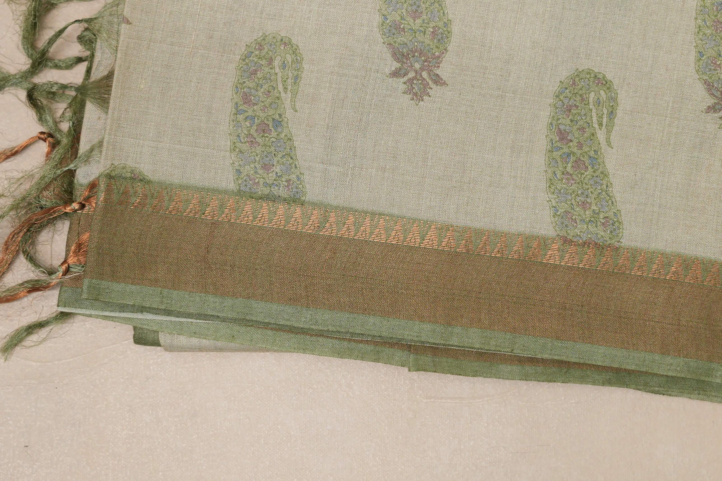 Cream with Olive green Borders Bhagalpur Tussar silk saree border