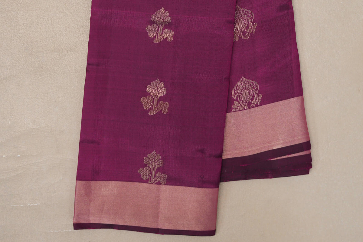 Deep Magenta Light Weight Kanjivaram Silk Saree border
