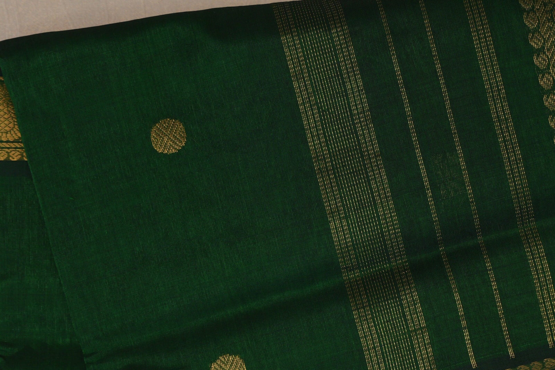 Deep Bottle Green Vegan Silk Cotton Saree body