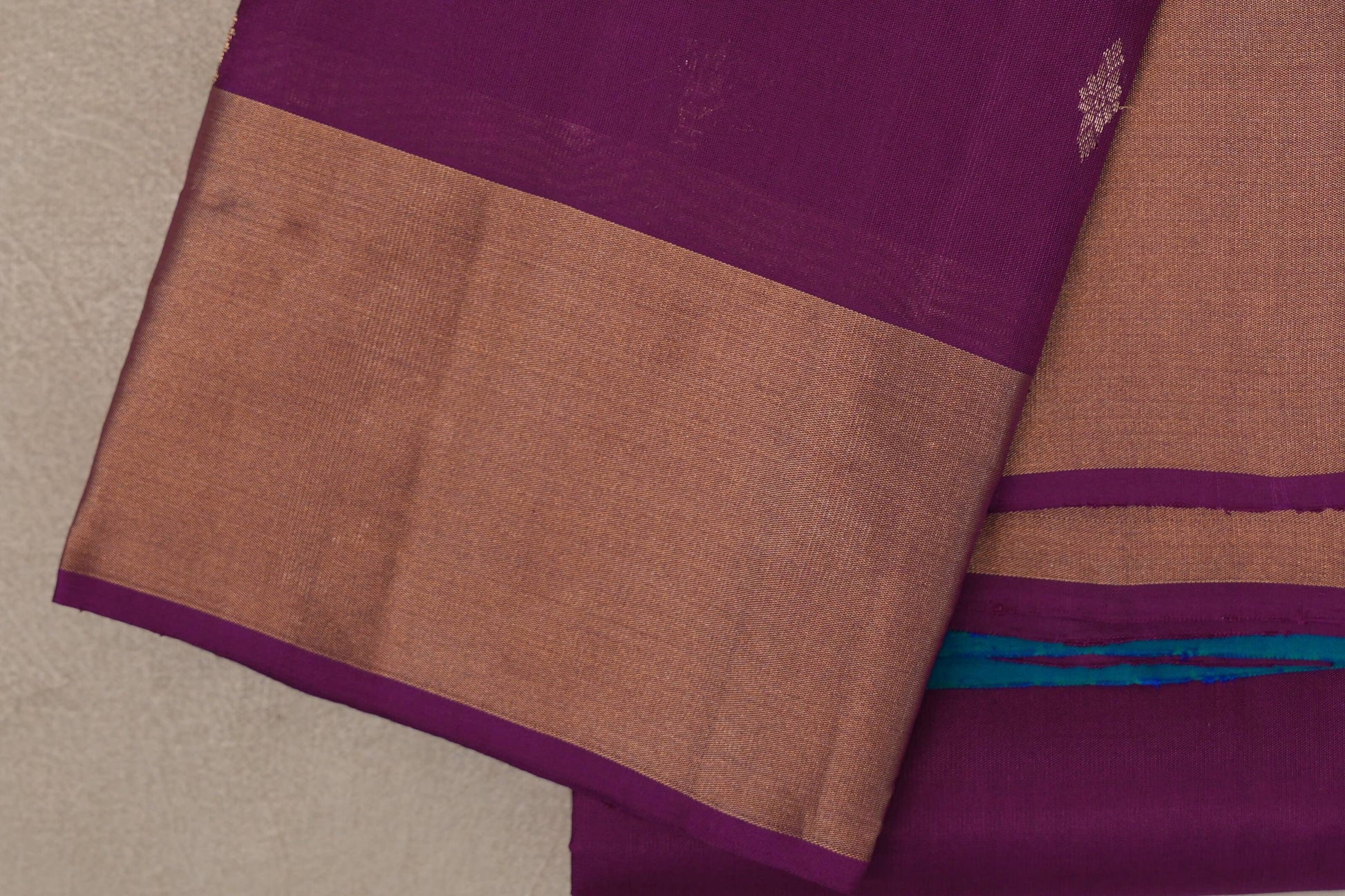Deep Magenta Light Weight Kanjivaram Silk Saree border