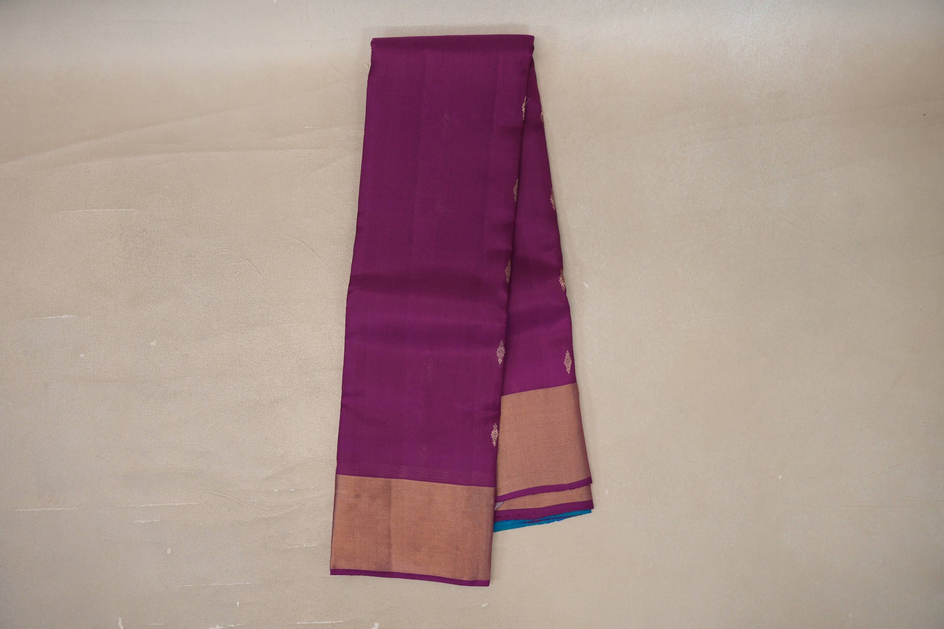Online Deep Magenta Light Weight Kanjivaram Silk Saree