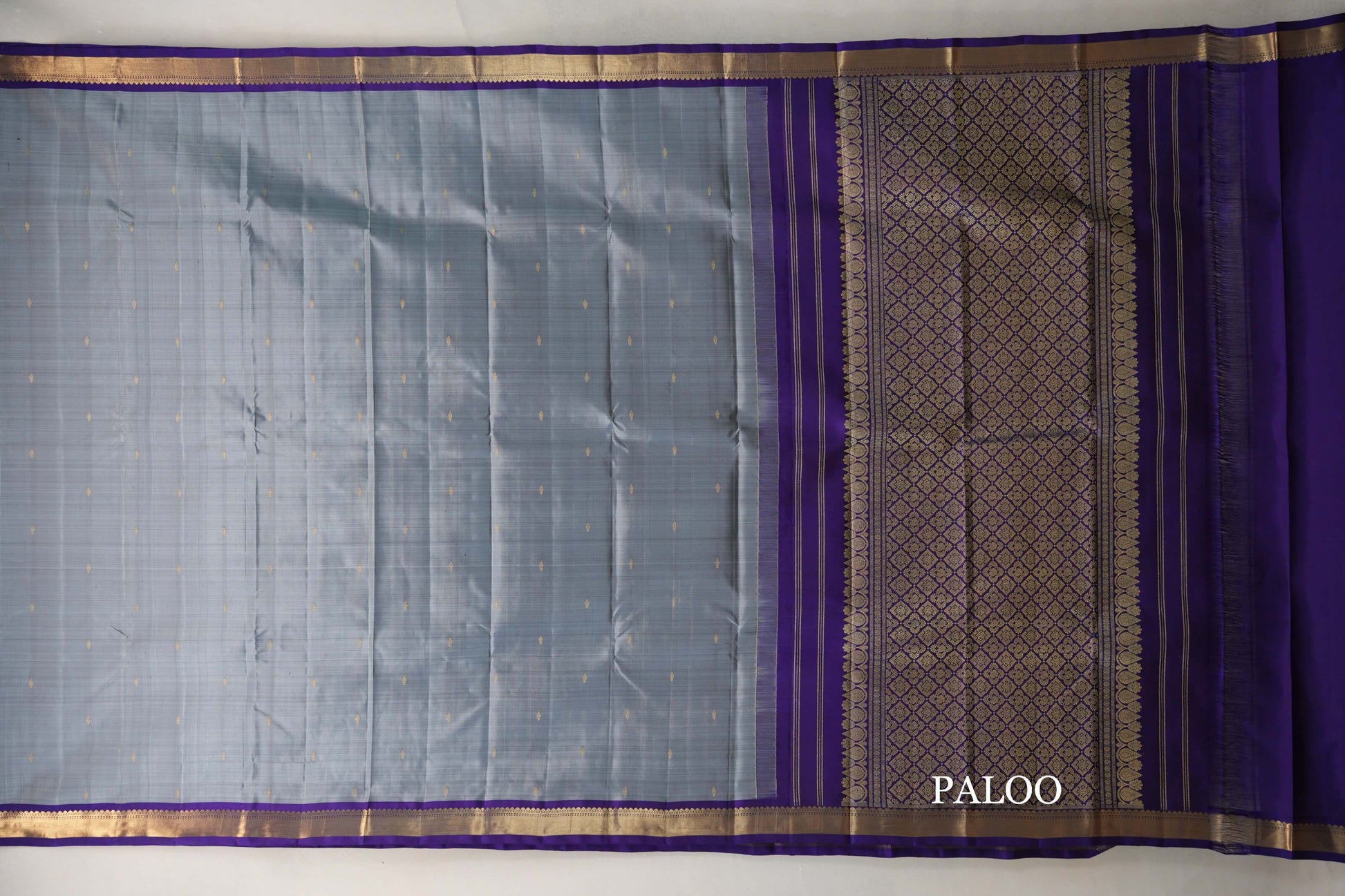 Silver Grey with Violet Purple Borders Vintage Kanjivaram Silk Saree paloo