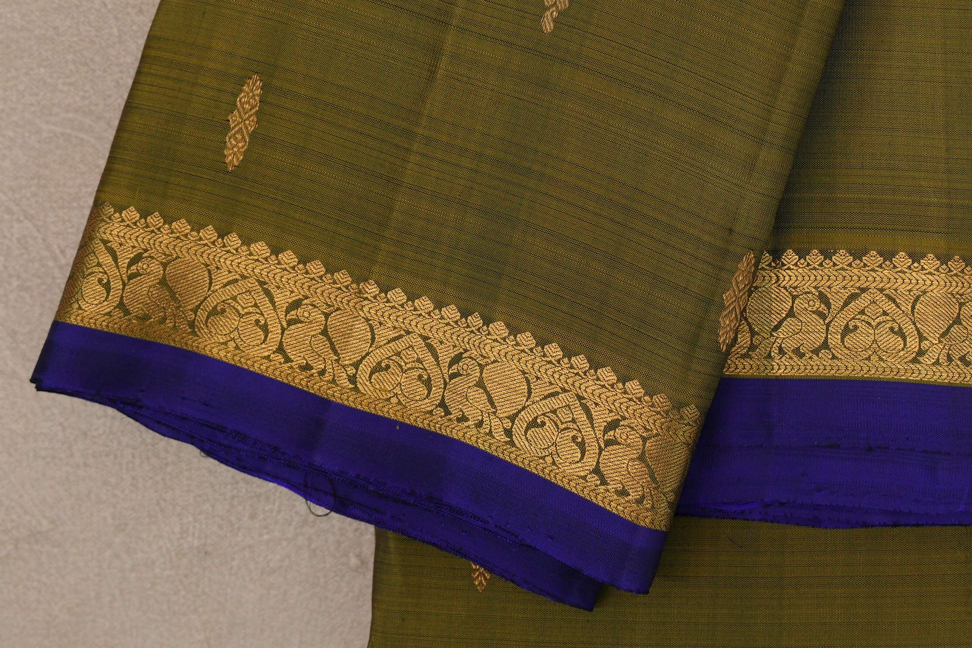 Olive Green Vintage Kanjivaram Silk Saree border