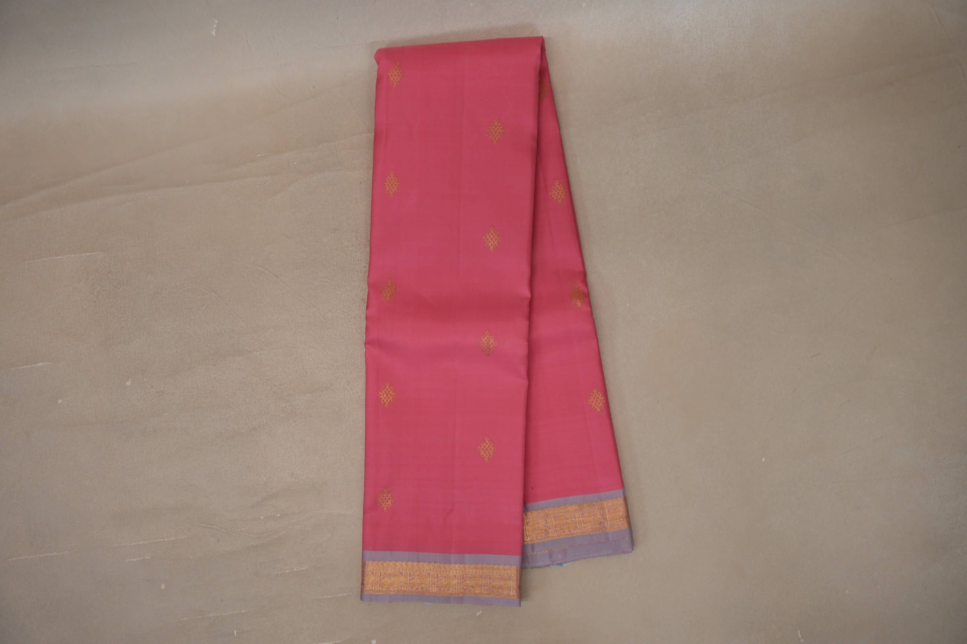 Online Rose Pink with Dual Tone of Rose Pink and Elaichi Green Borders Vintage Kanjivaram Silk Saree