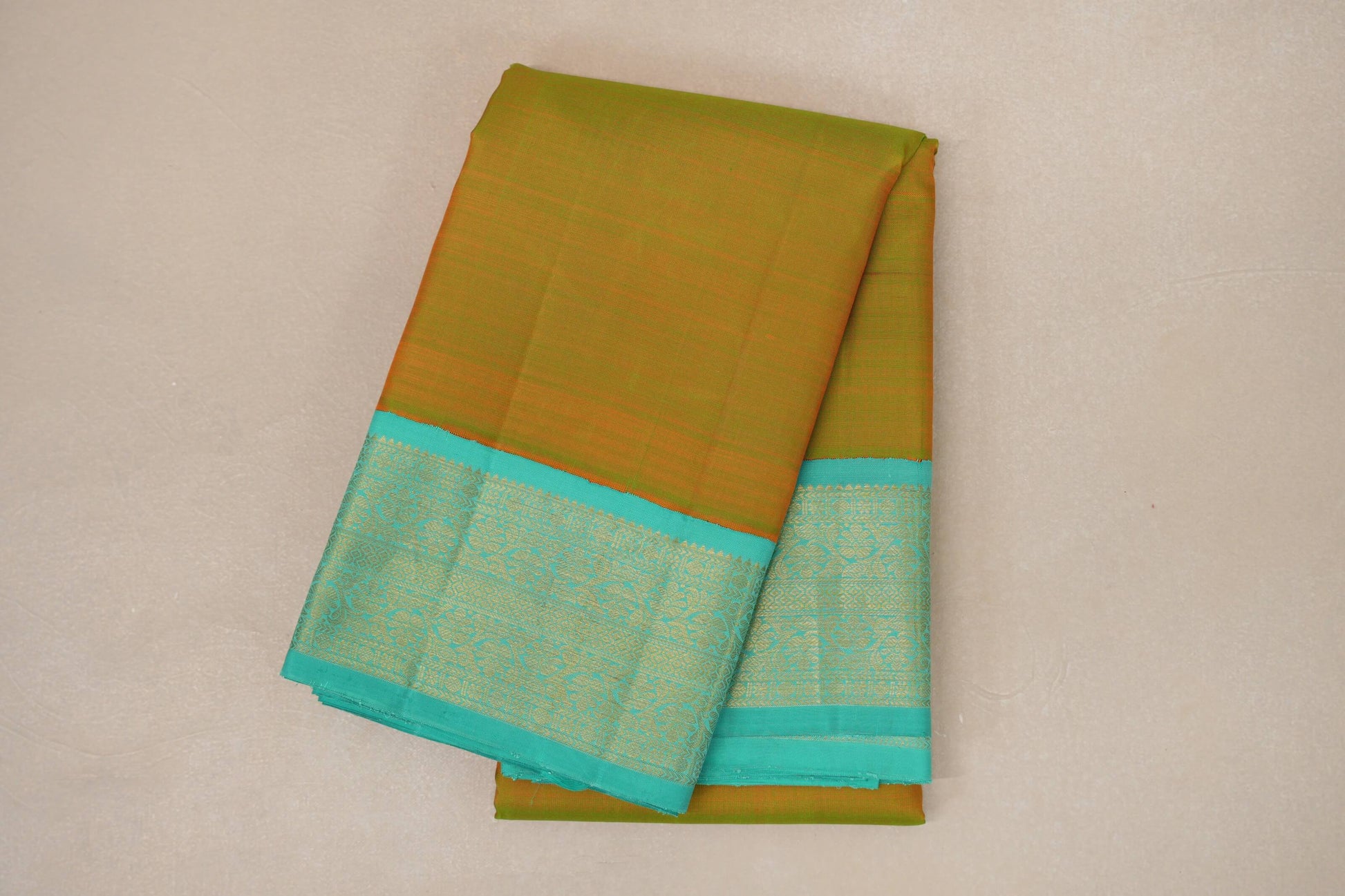 folded Manthulir Green Vintage Kanjivaram Silk Saree