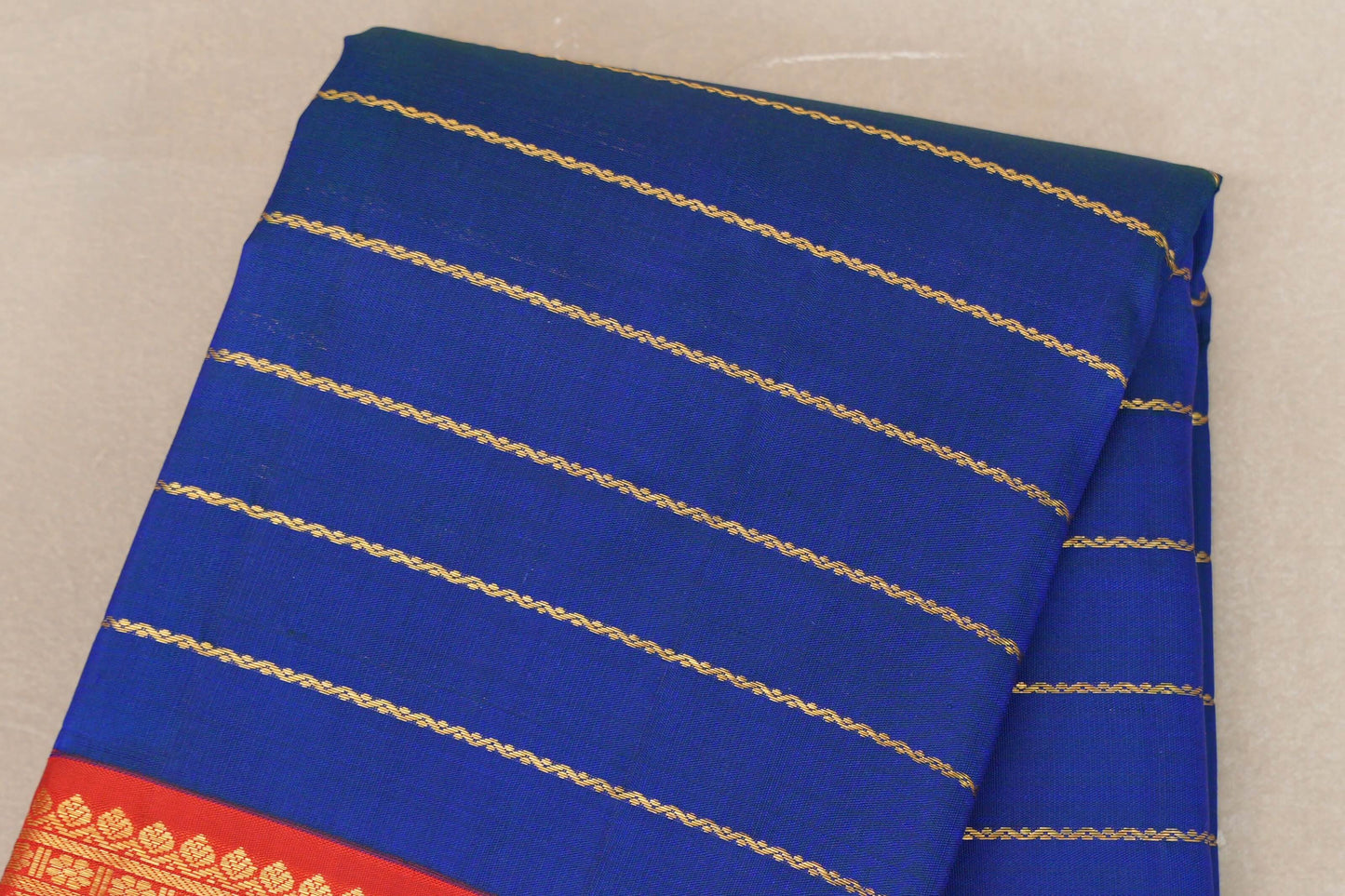 Peacock Blue Vintage Beldhary Kanjivaram Silk Saree body zoom