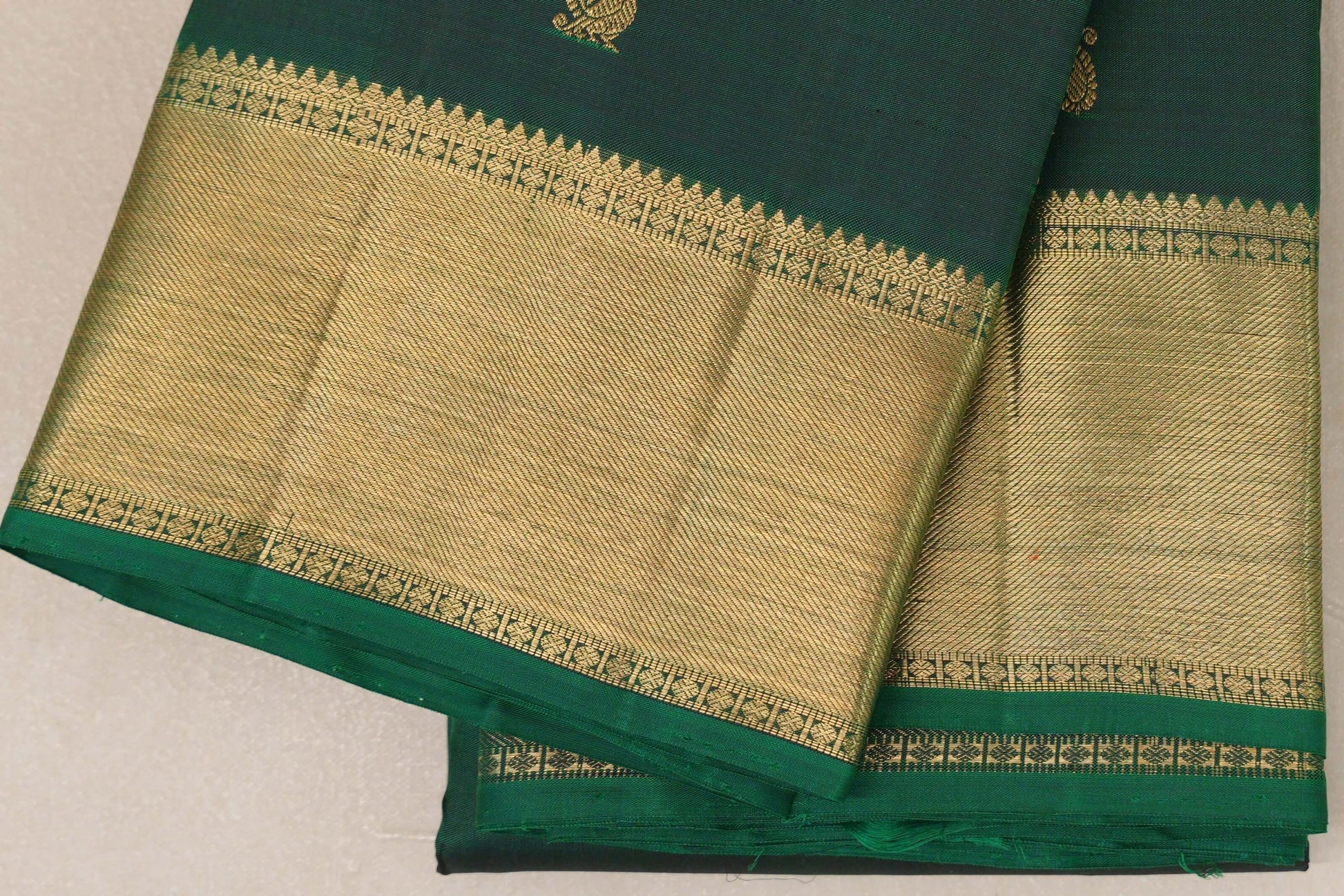 Bottle Green Heirloom Kanjivaram Silk Saree border zoom