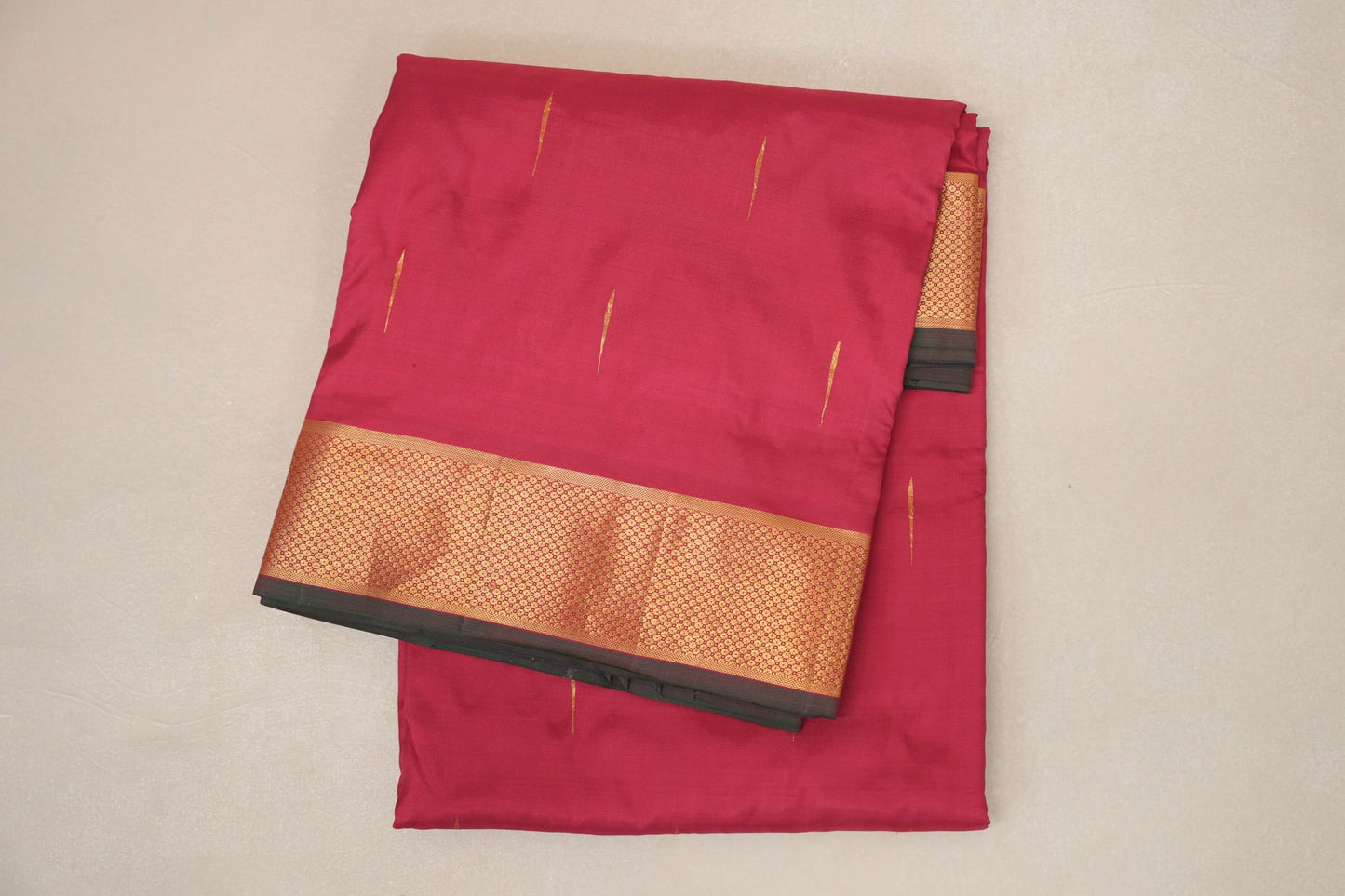 folded Maroon Ten yards silk saree
