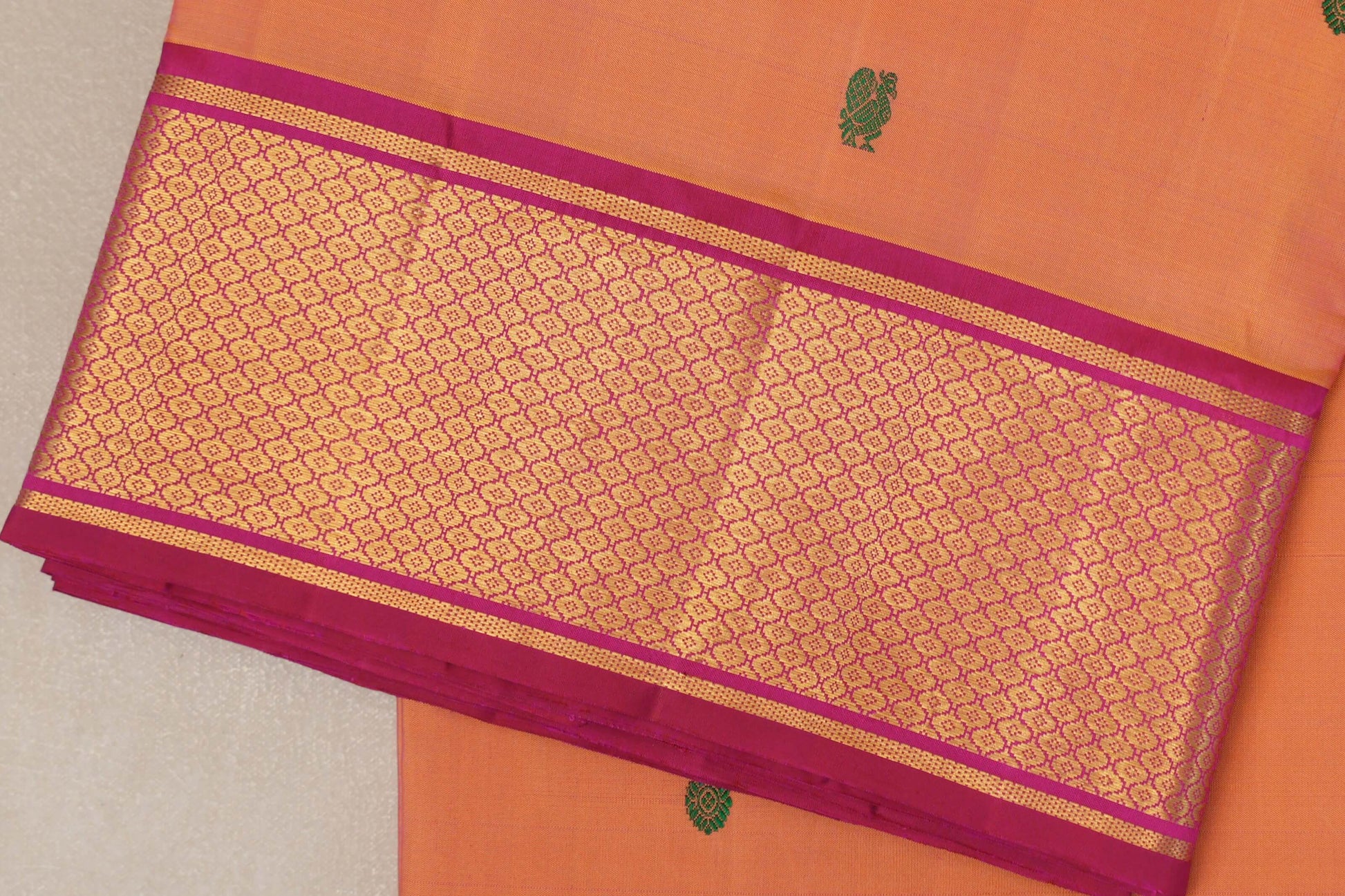 Peach Ten Yards Silk Saree border zoom