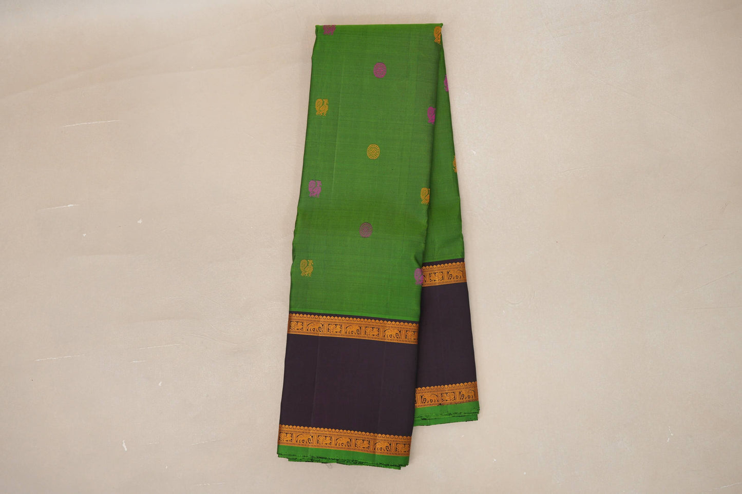 Bright Leaf Green with Deep Plum Borders Vintage Thread Woven Kanjivaram Silk Saree SS8910