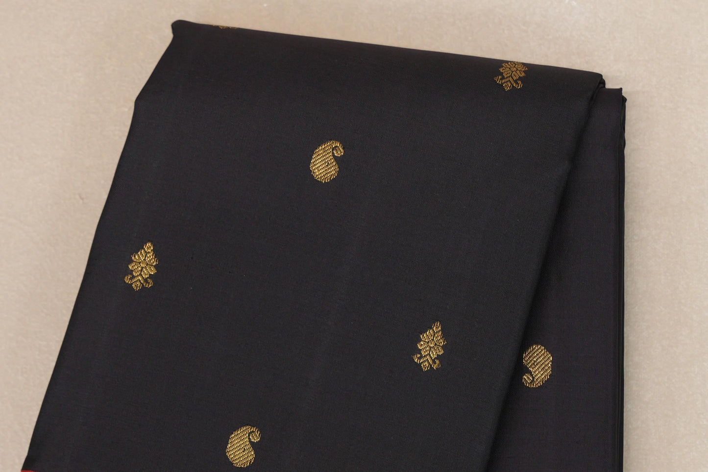 Black with Red Borders Vintage Kanjivaram Silk Saree SS8916