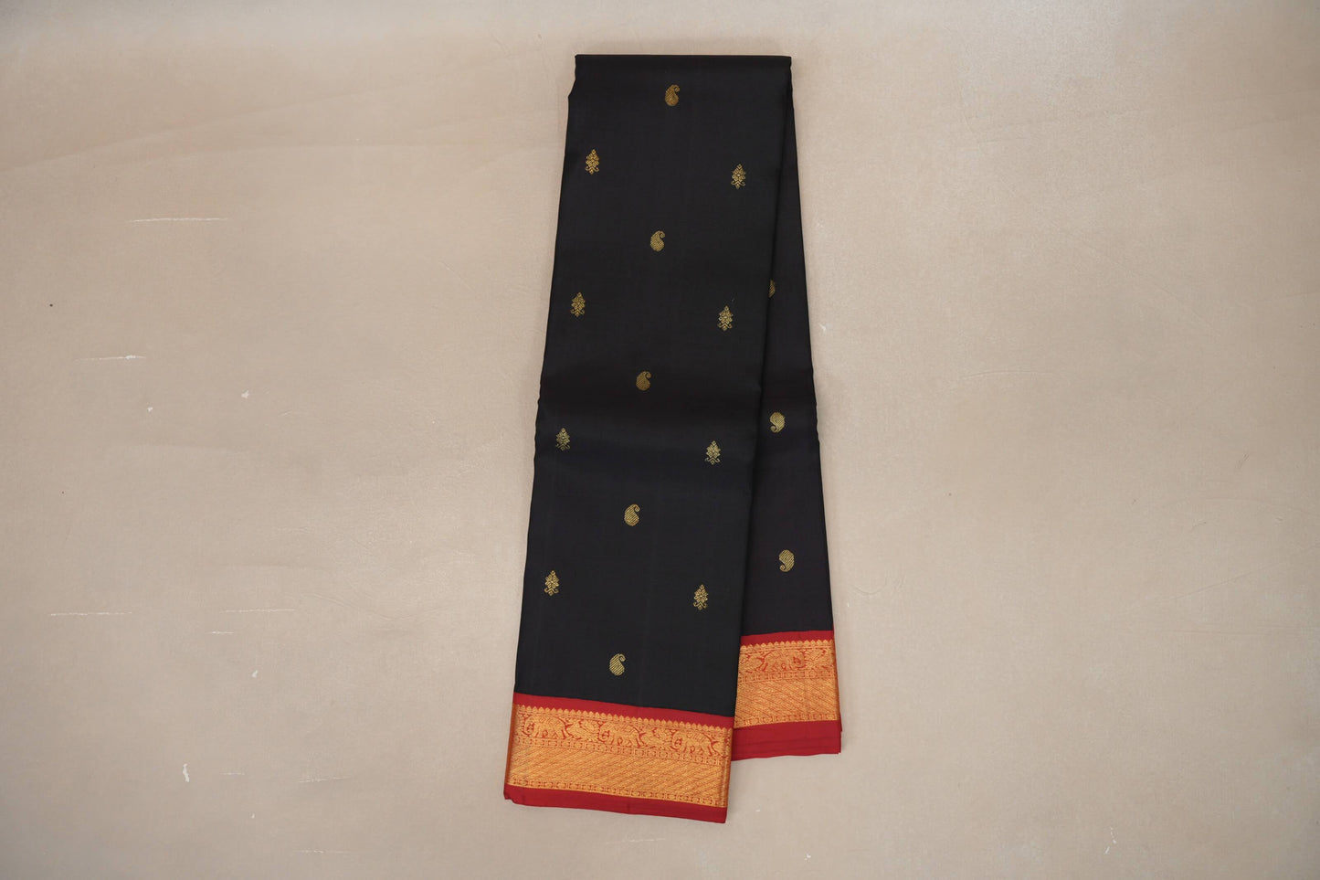 Black with Red Borders Vintage Kanjivaram Silk Saree SS8916