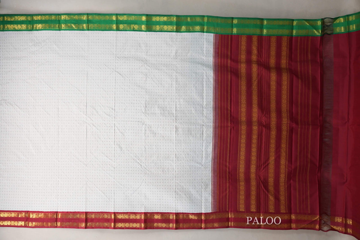 Off White with Reddish Maroon/ Emerald Green Borders Vintage Kanjivaram Silk Saree paloo
