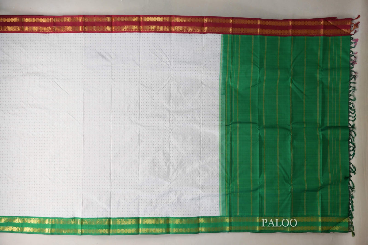Off White with Reddish Maroon/ Emerald Green Borders Vintage Kanjivaram Silk Saree paloo