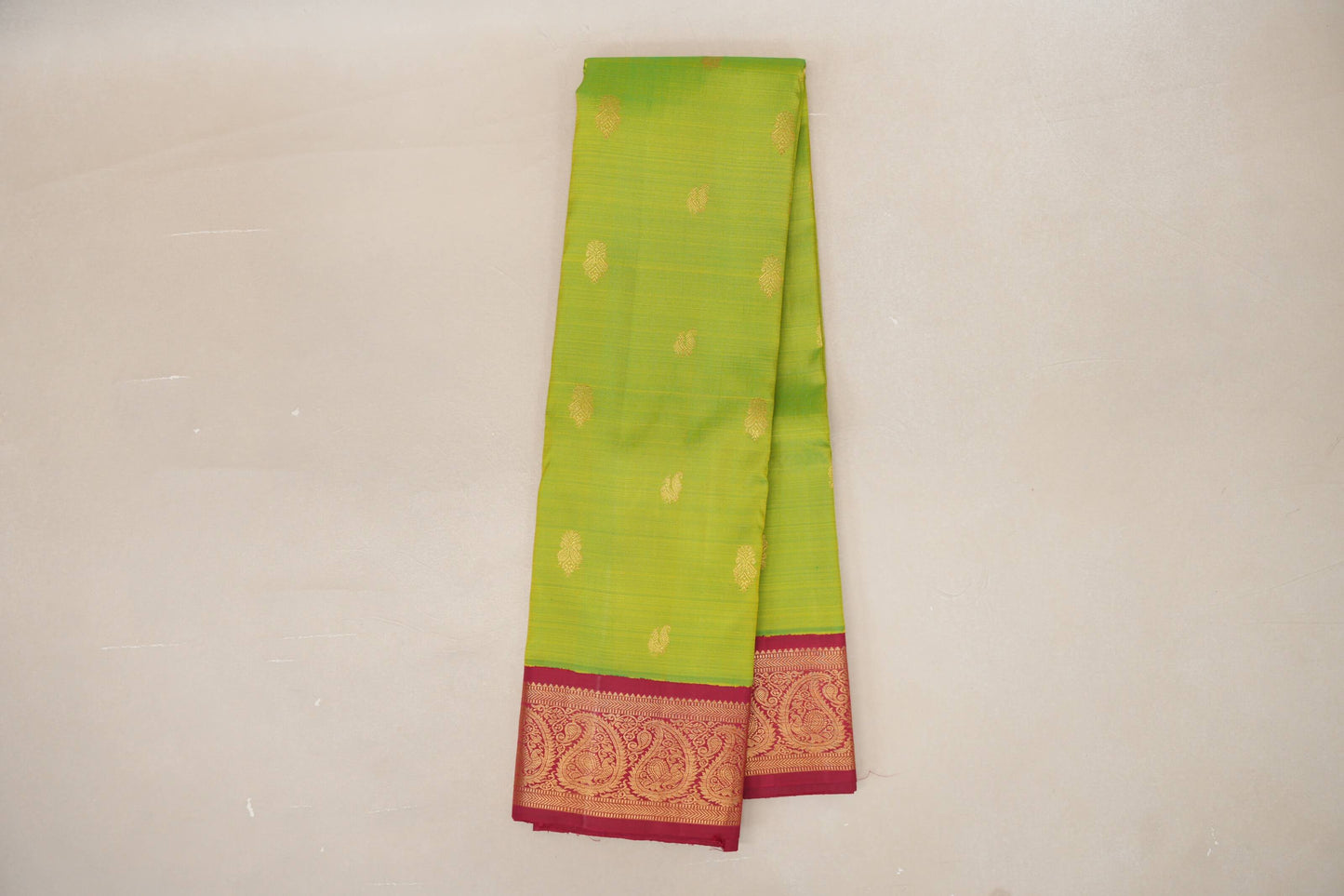 Dual Tone Green and Yellow with Deep Red Borders Vintage Kanjivaram Silk Saree SS8924