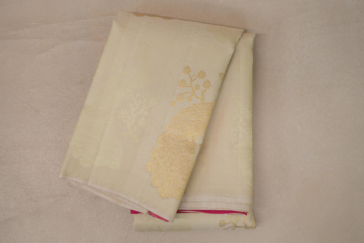 Pastel Pistachio Green Borderless Vintage Kanjivaram Silk Saree