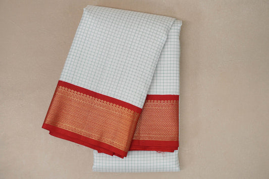 White with red Borders Vintage Kanjivaram Silk Saree SS8929