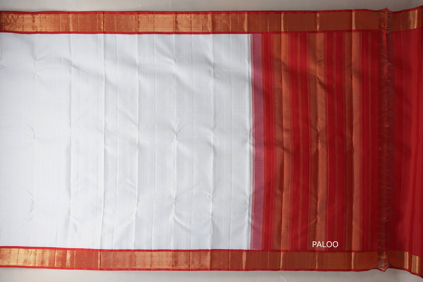 White with red Borders Vintage Kanjivaram Silk Saree SS8929