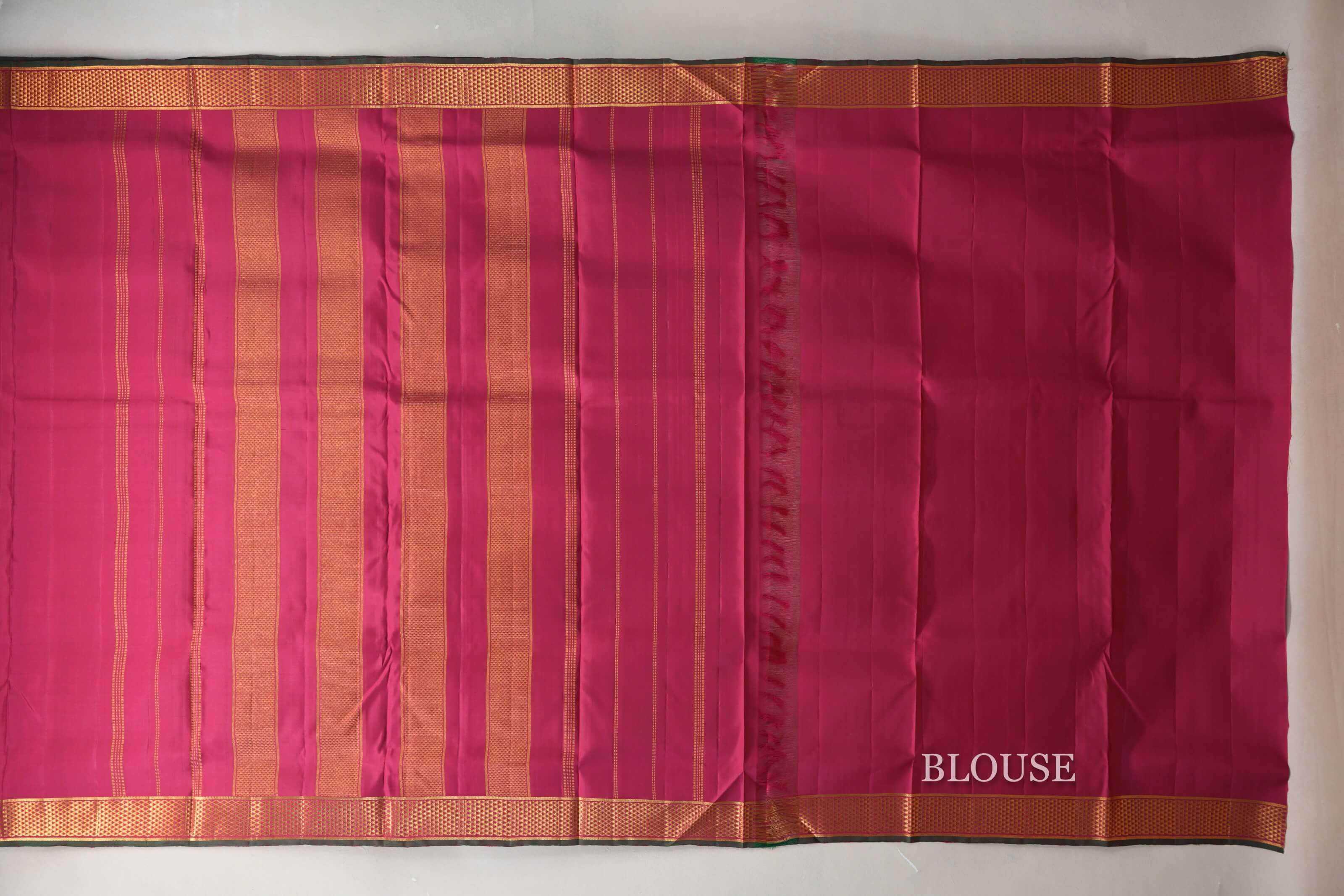 Reddish Pink Ten Yards Silk Saree blouse