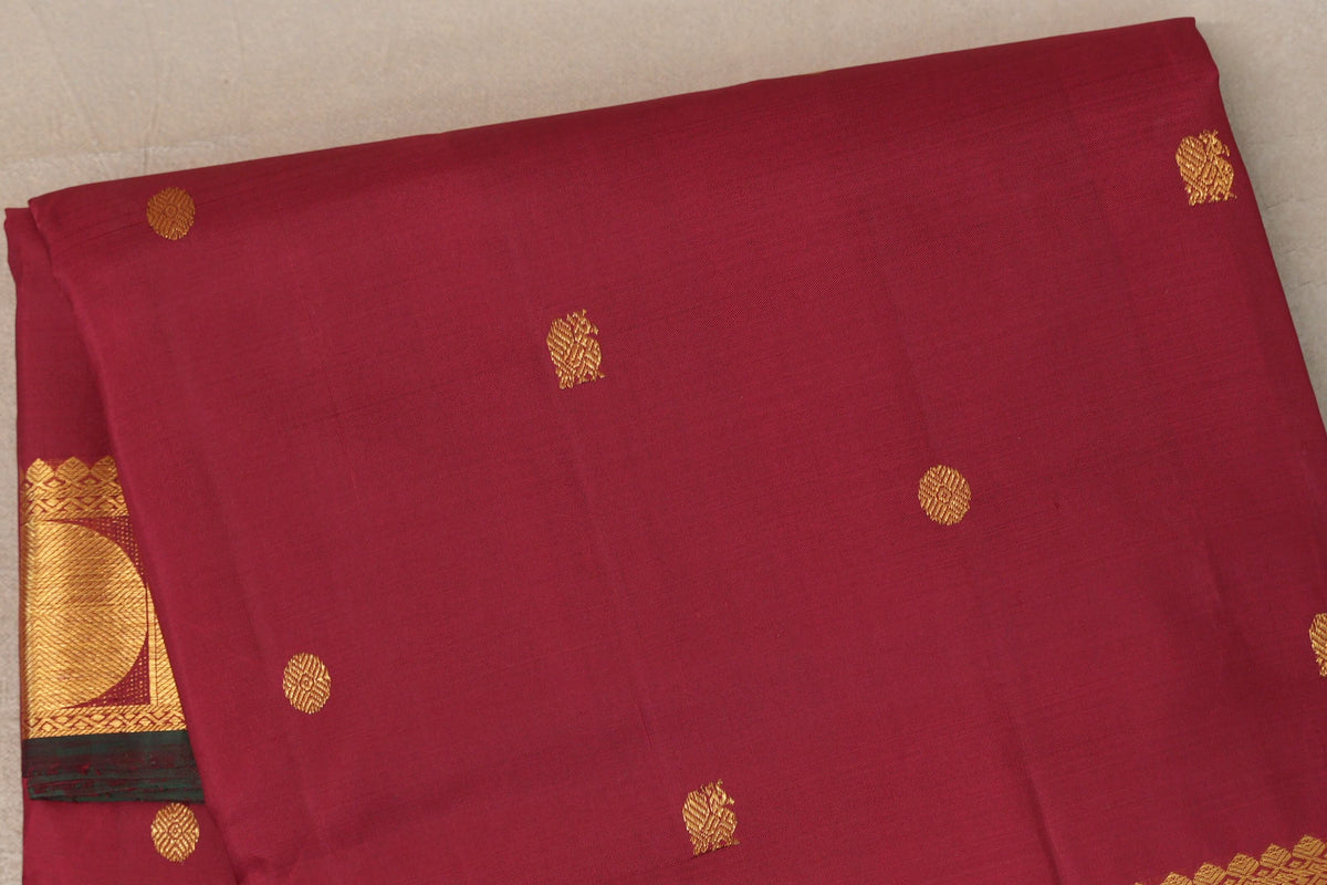 Reddish Maroon Ten Yards Silk Saree body