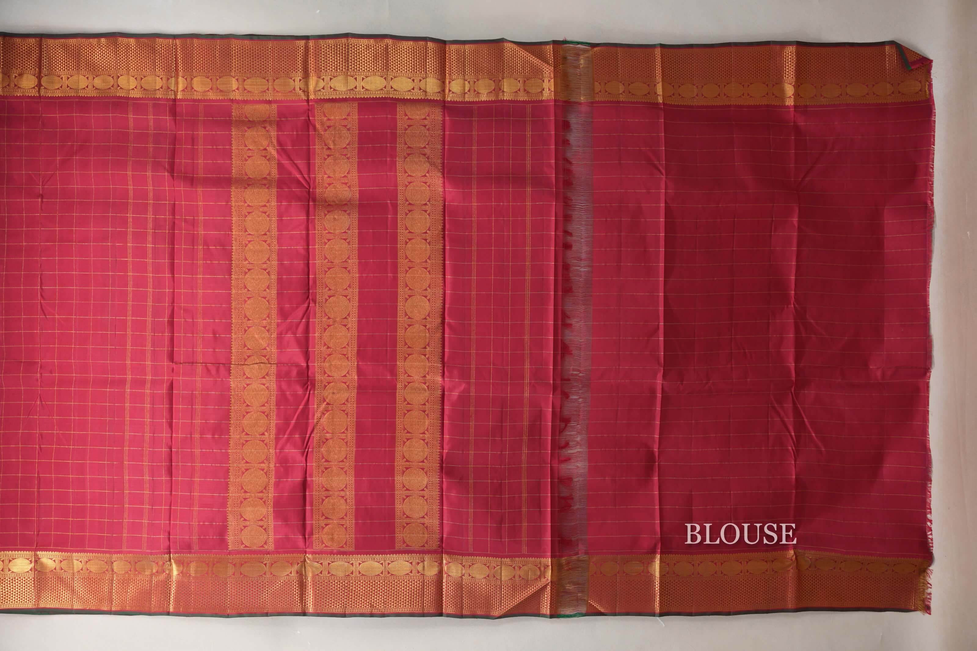 Reddish Maroon Ten Yards Silk Saree blouse