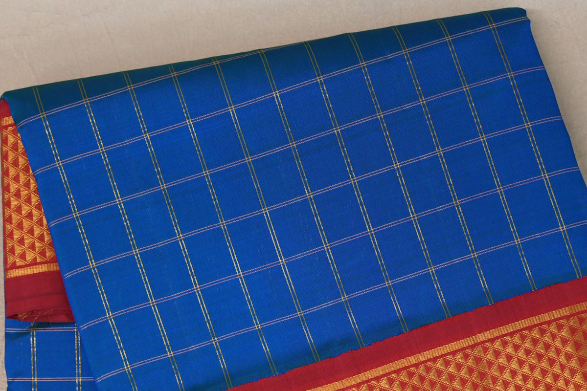 Peacock Blue with Deep Maroon Ten Yards Silk Saree body