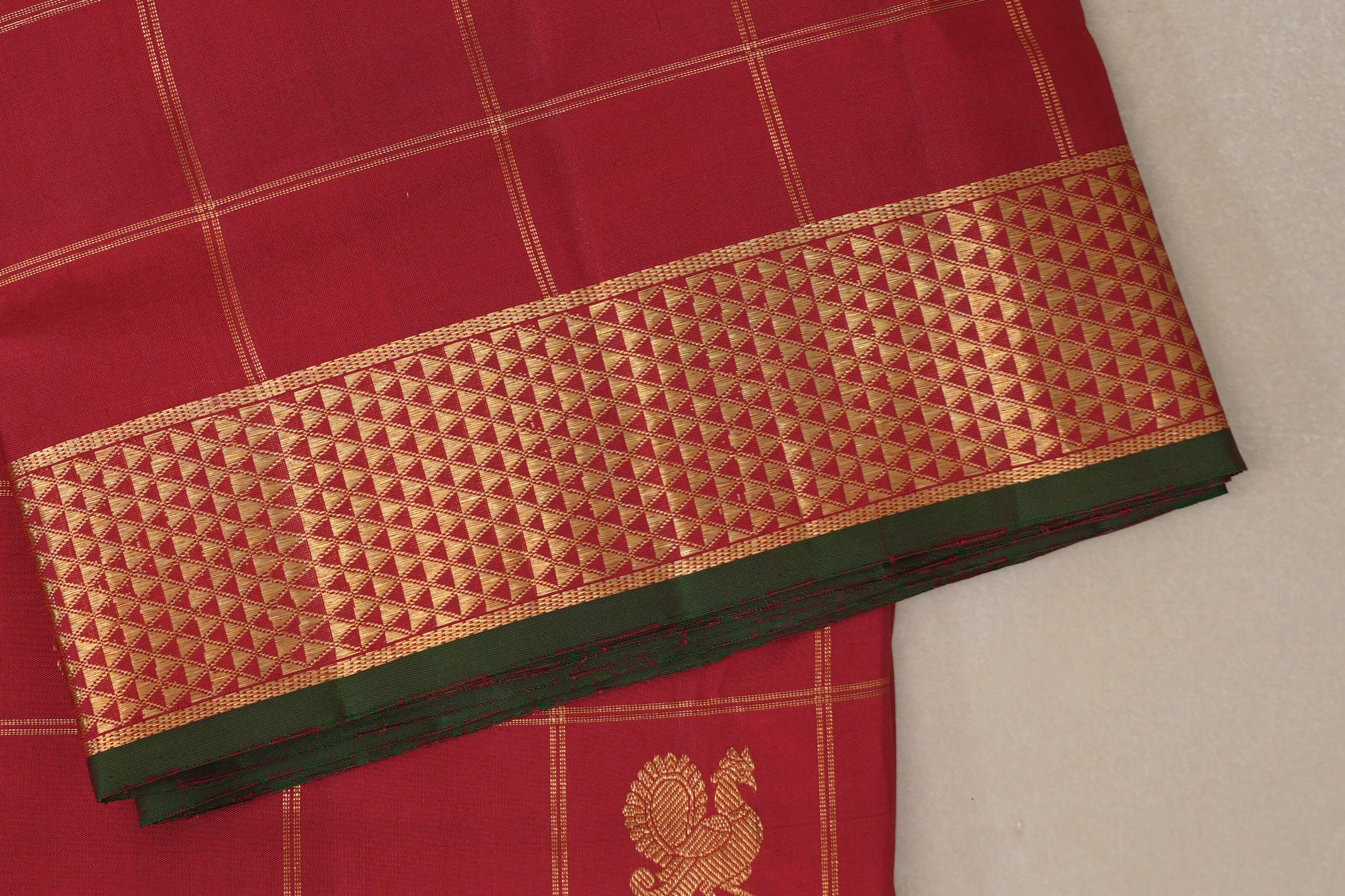 Deep Red Ten Yards Silk Saree border