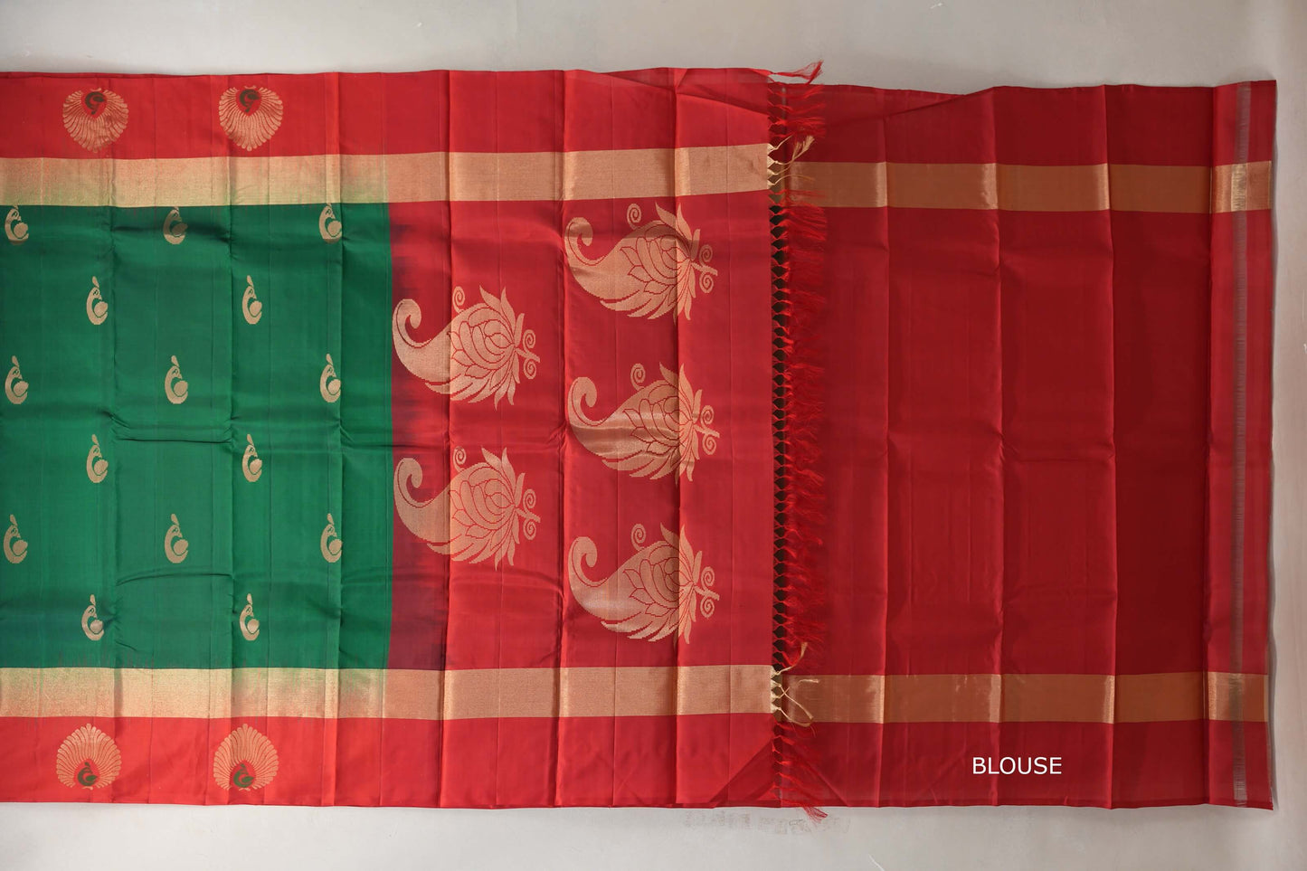 Emerald Green with red borders Light Weight Kanjivaram Silk Saree blouse