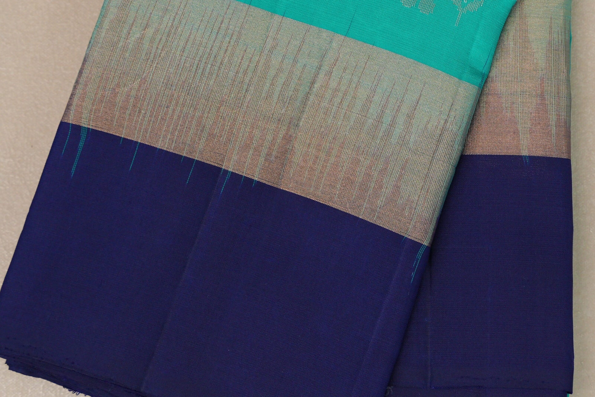Turquoise blue with Deep Blue borders Light Weight Kanjivaram Silk Saree border