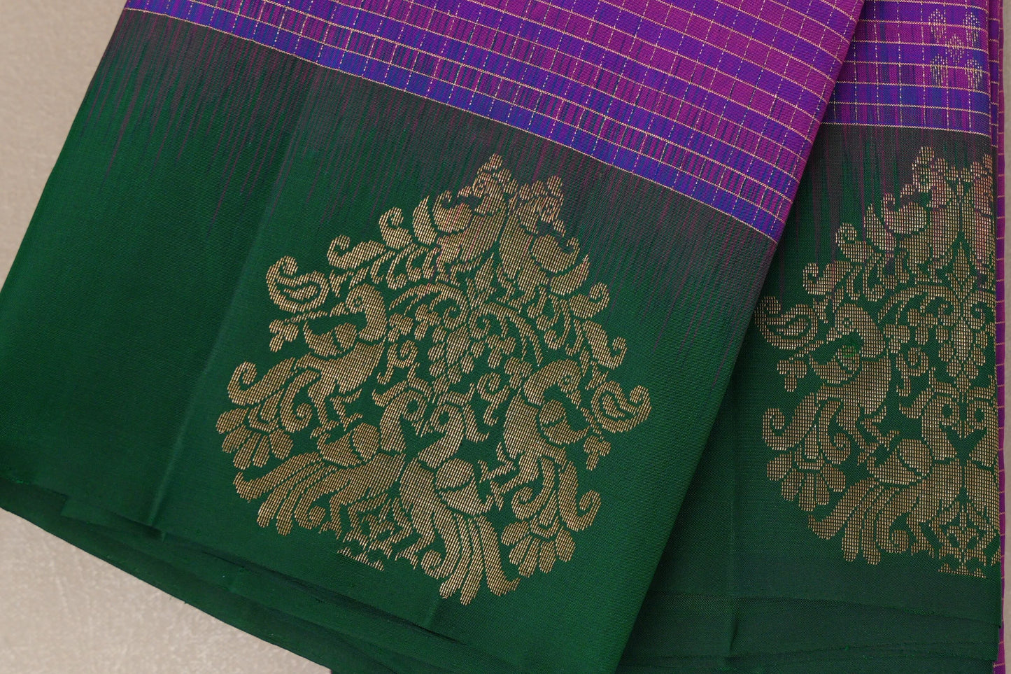 Dual Tone of Purple and Pink Light Weight Kanjivaram Silk Saree SS8946
