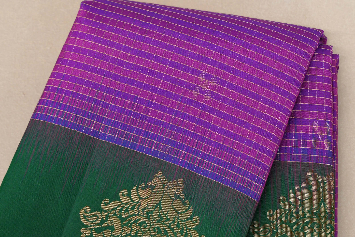Dual Tone of Purple and Pink Light Weight Kanjivaram Silk Saree SS8946