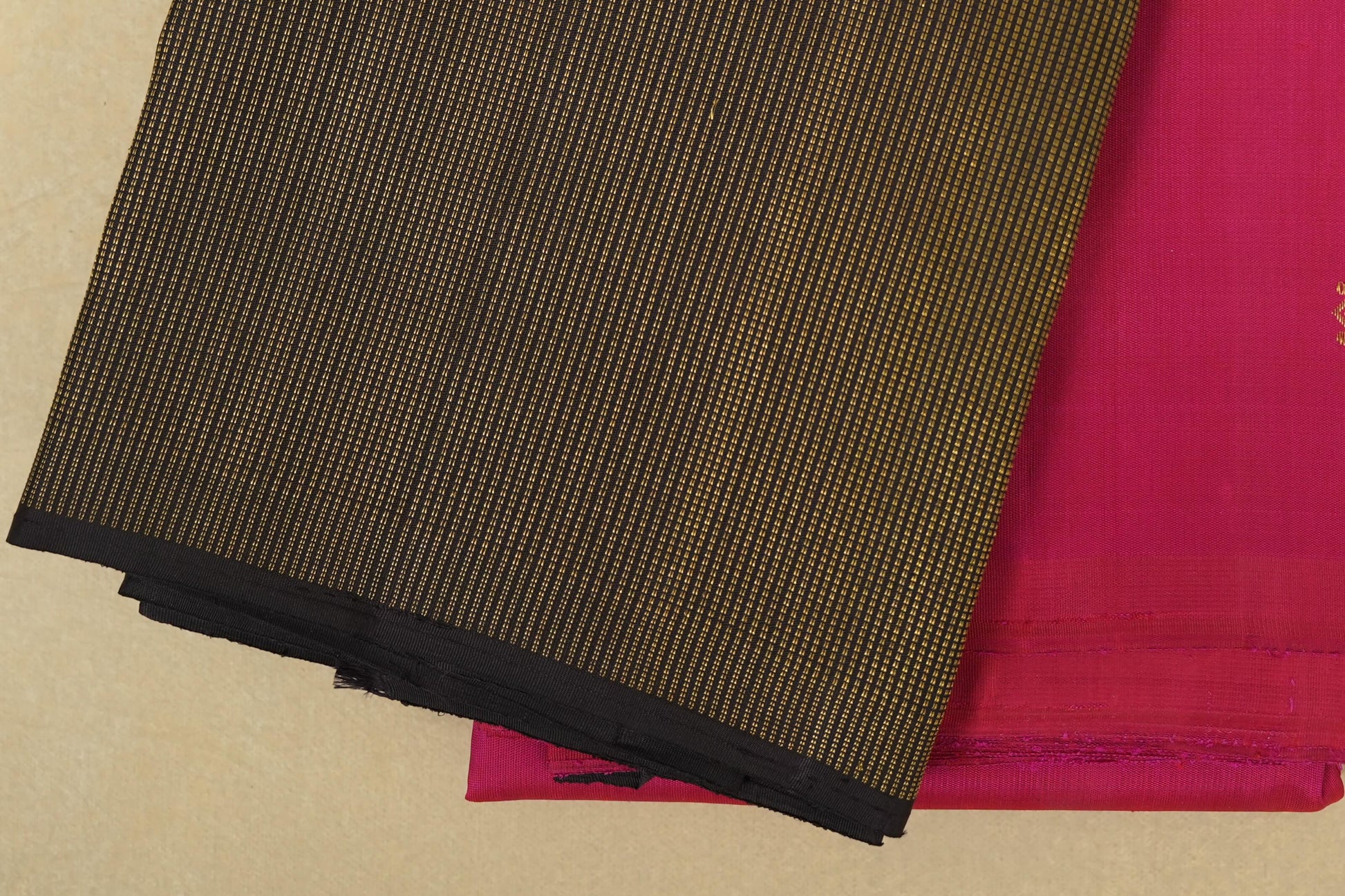 Pink vintage kanjivaram silk saree borders zoom