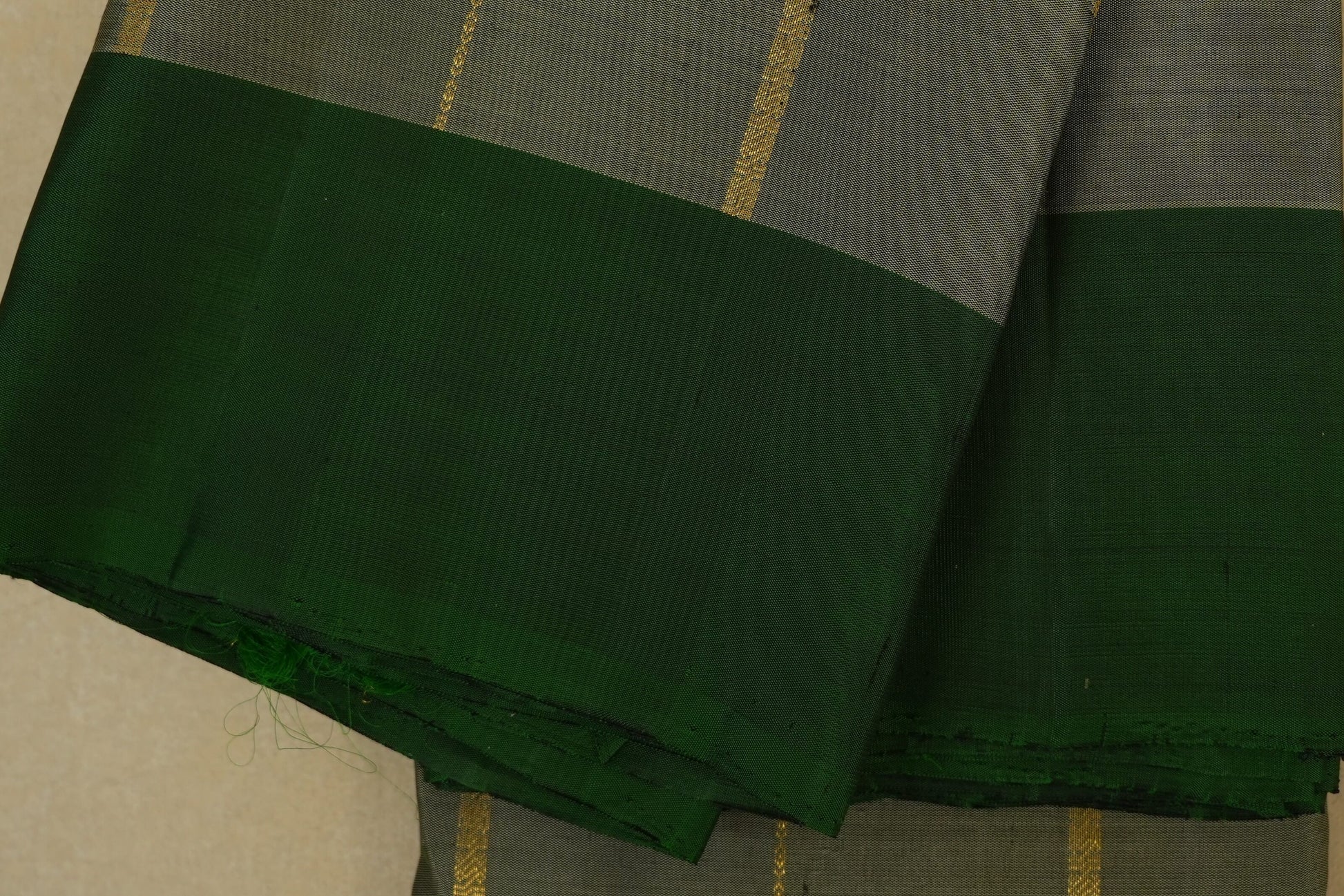 Grey vintage kanjivaram silk saree borders zoom