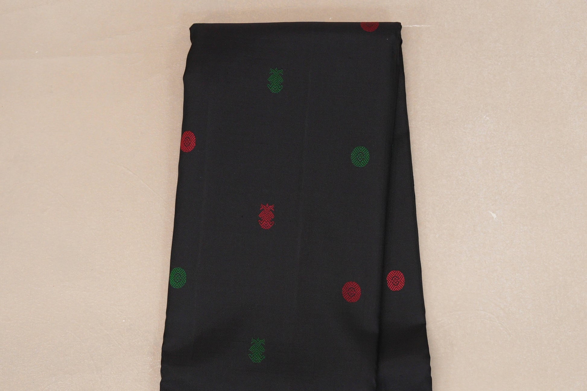 Deep Black Thread Woven Kanjivaram Silk Saree body zoom