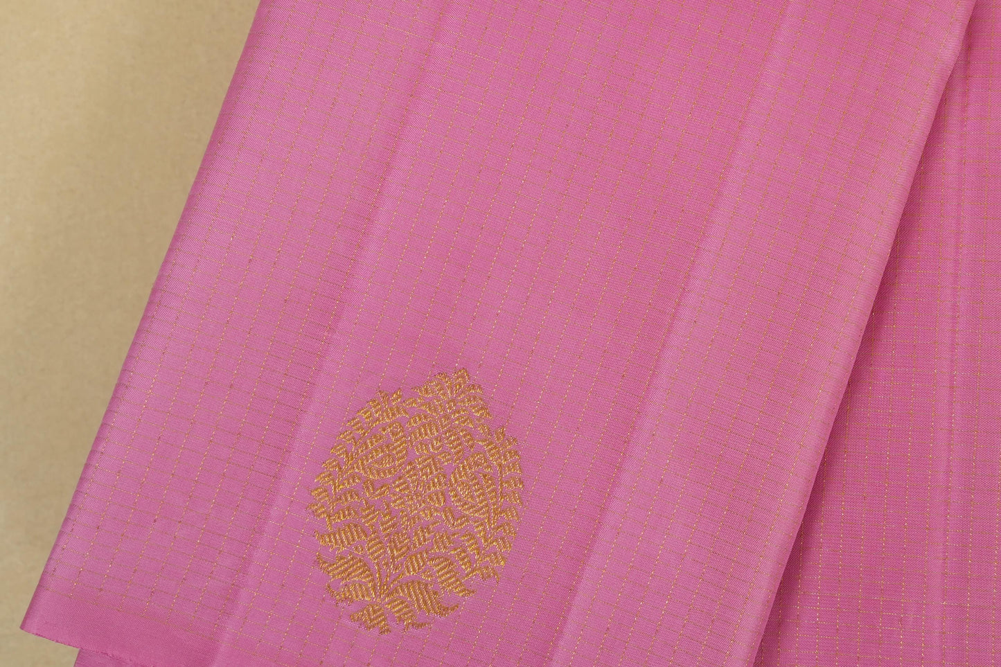 Pink Kanjivaram Silk Saree body zoom