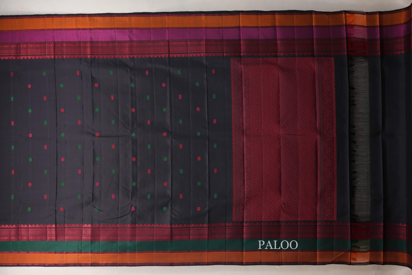 Deep Black Thread Woven Kanjivaram Silk Saree paloo