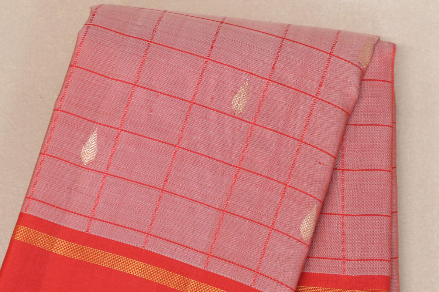 Pastel Red with Red Borders Vintage Kanjivaram Silk Saree body zoom