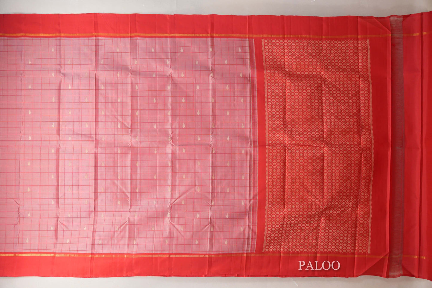 Pastel Red with Red Borders Vintage Kanjivaram Silk Saree paloo