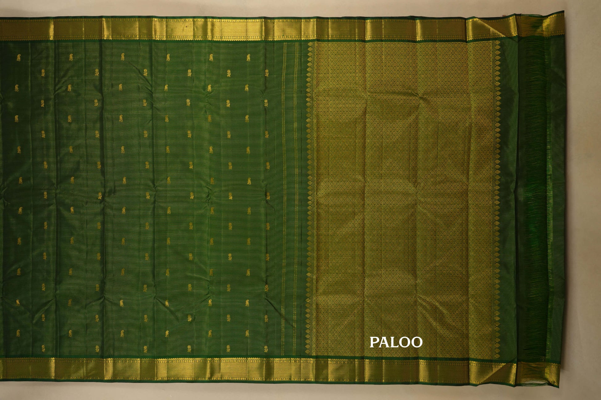 Dark Green Kanjivaram Silk Saree paloo