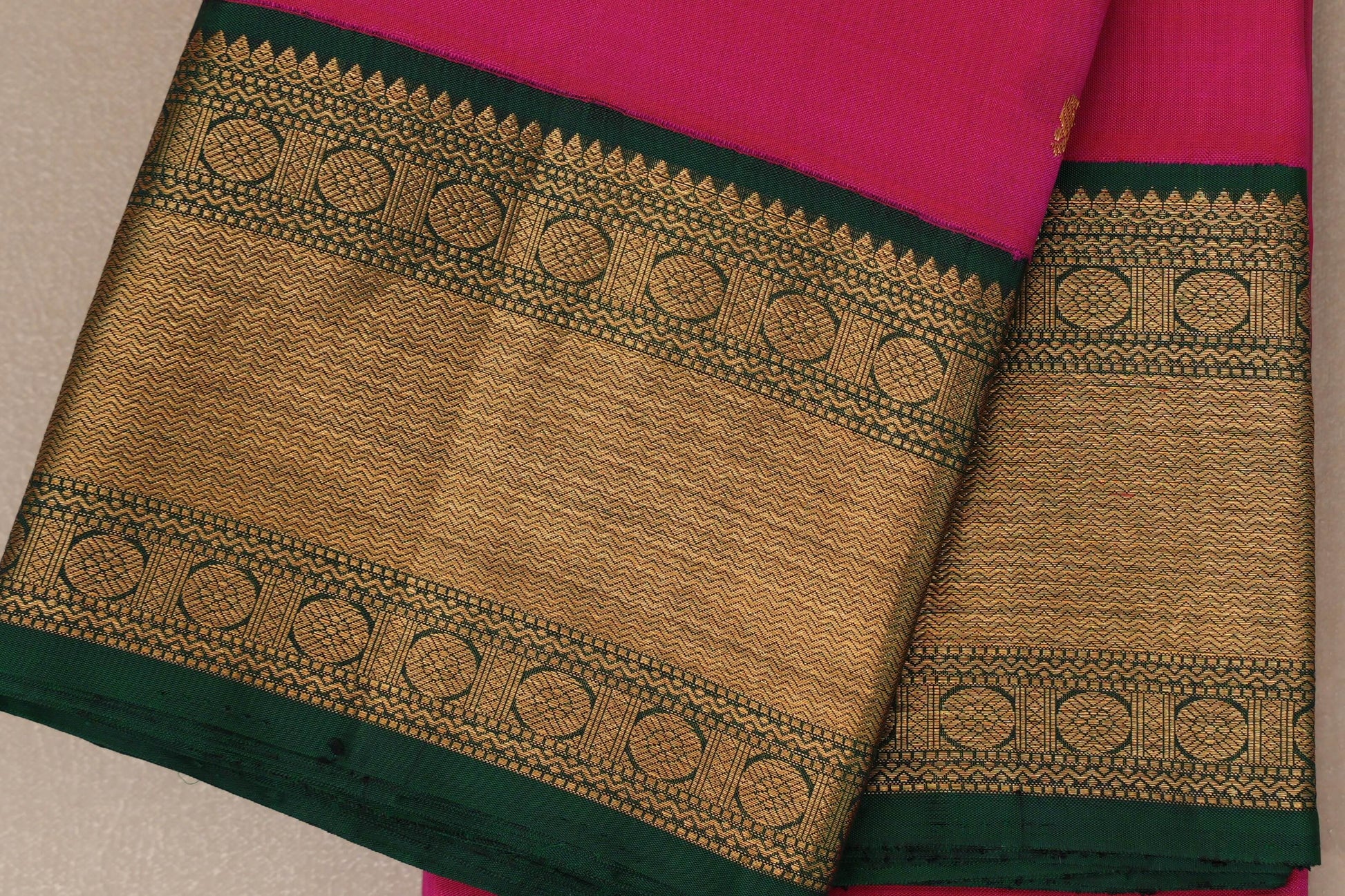 Bright rani pink with Bottle Green border Vintage Kanjivaram Silk Saree border