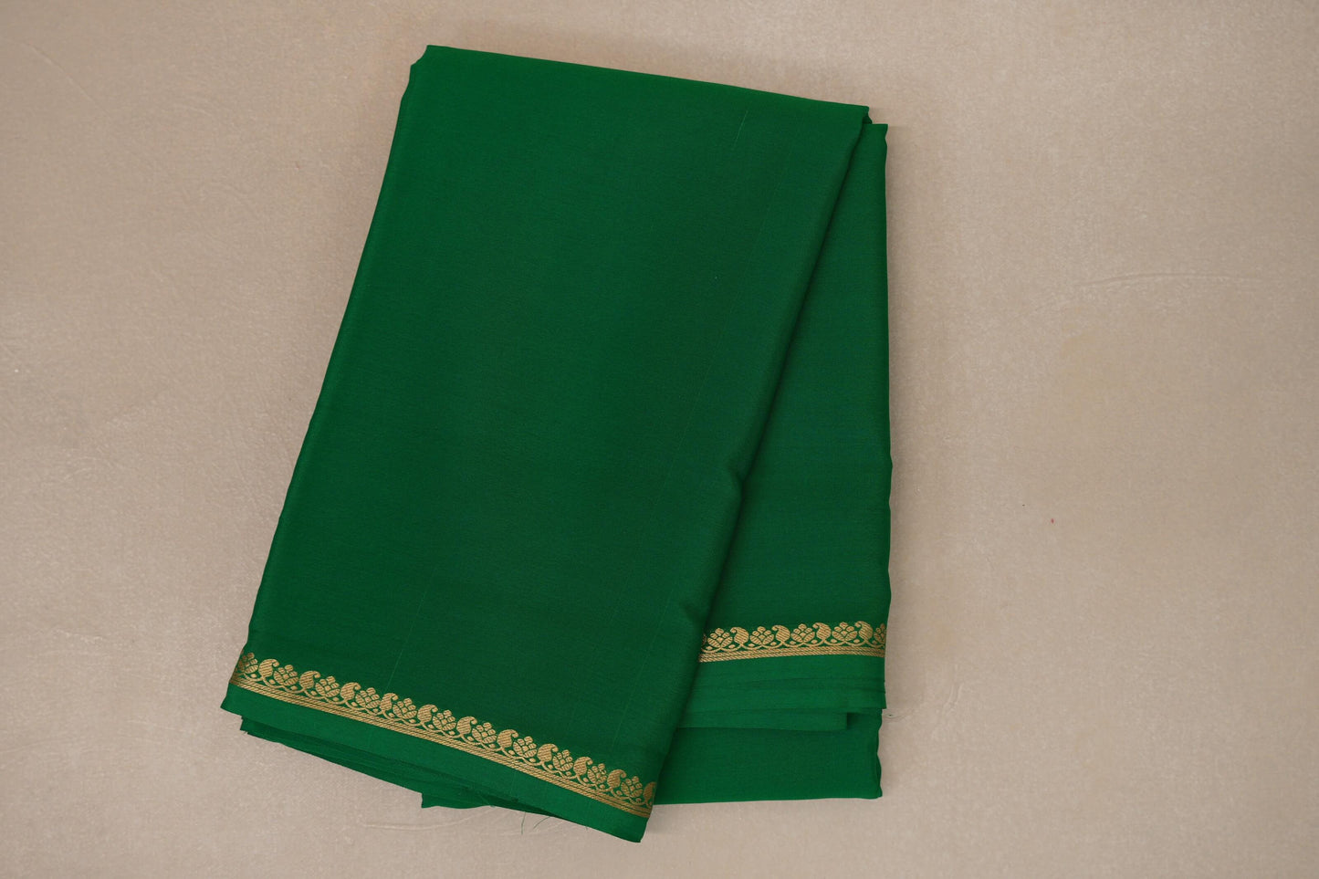 Bright Leaf Green Mysore Silk Saree SS8986