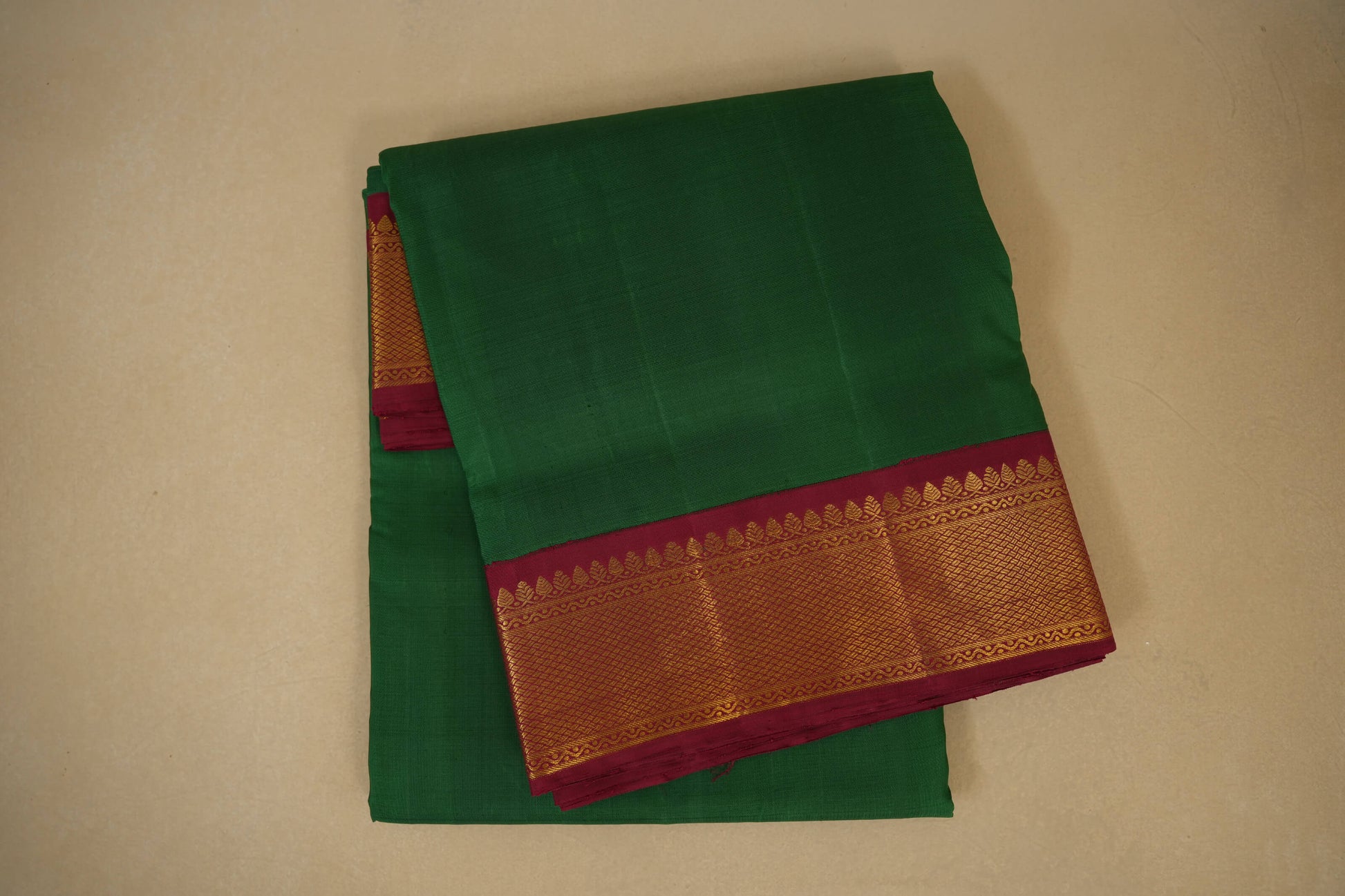 Dark green ten yards madisar silk saree