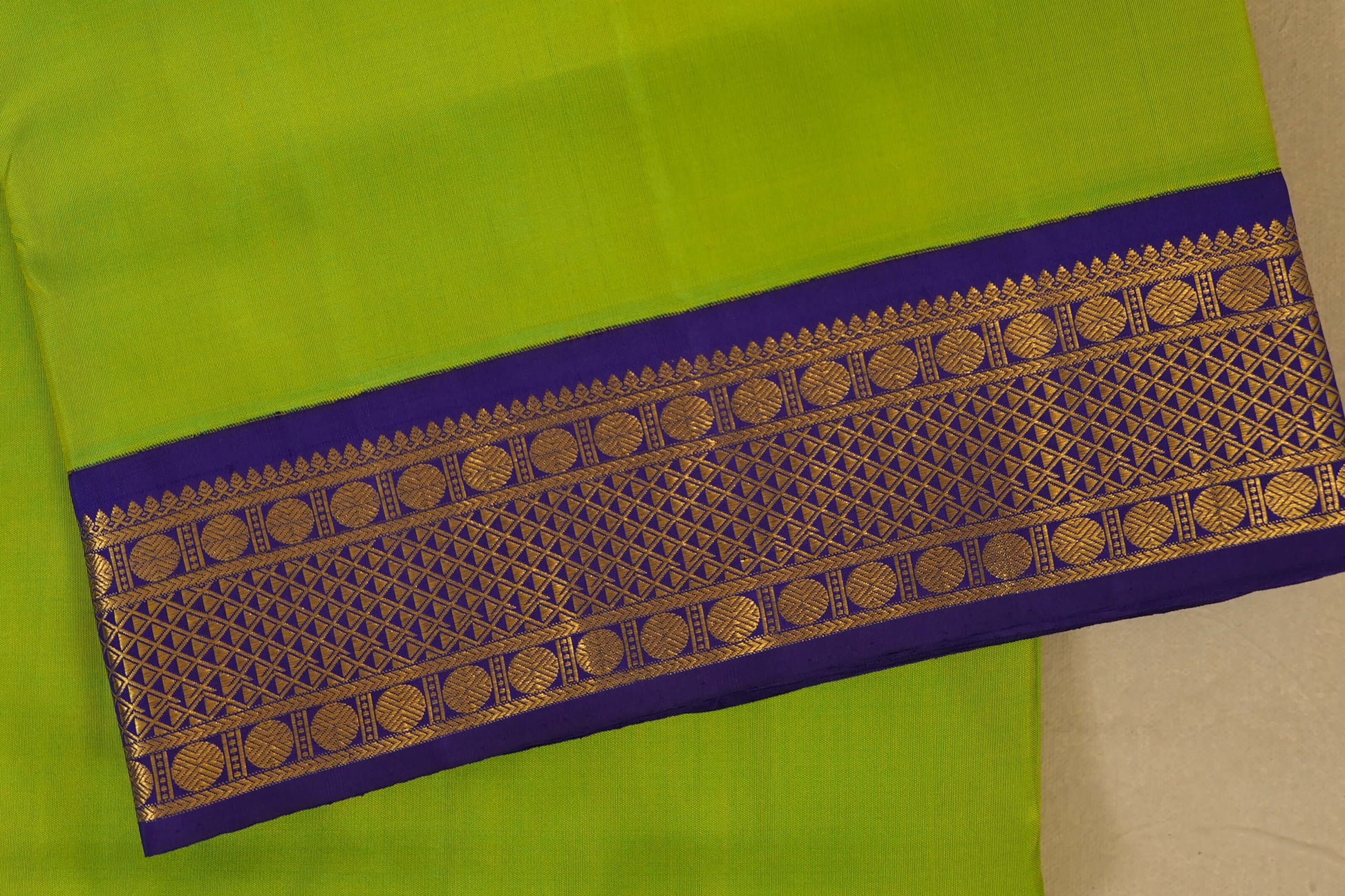 ten yards madisar silk saree borders