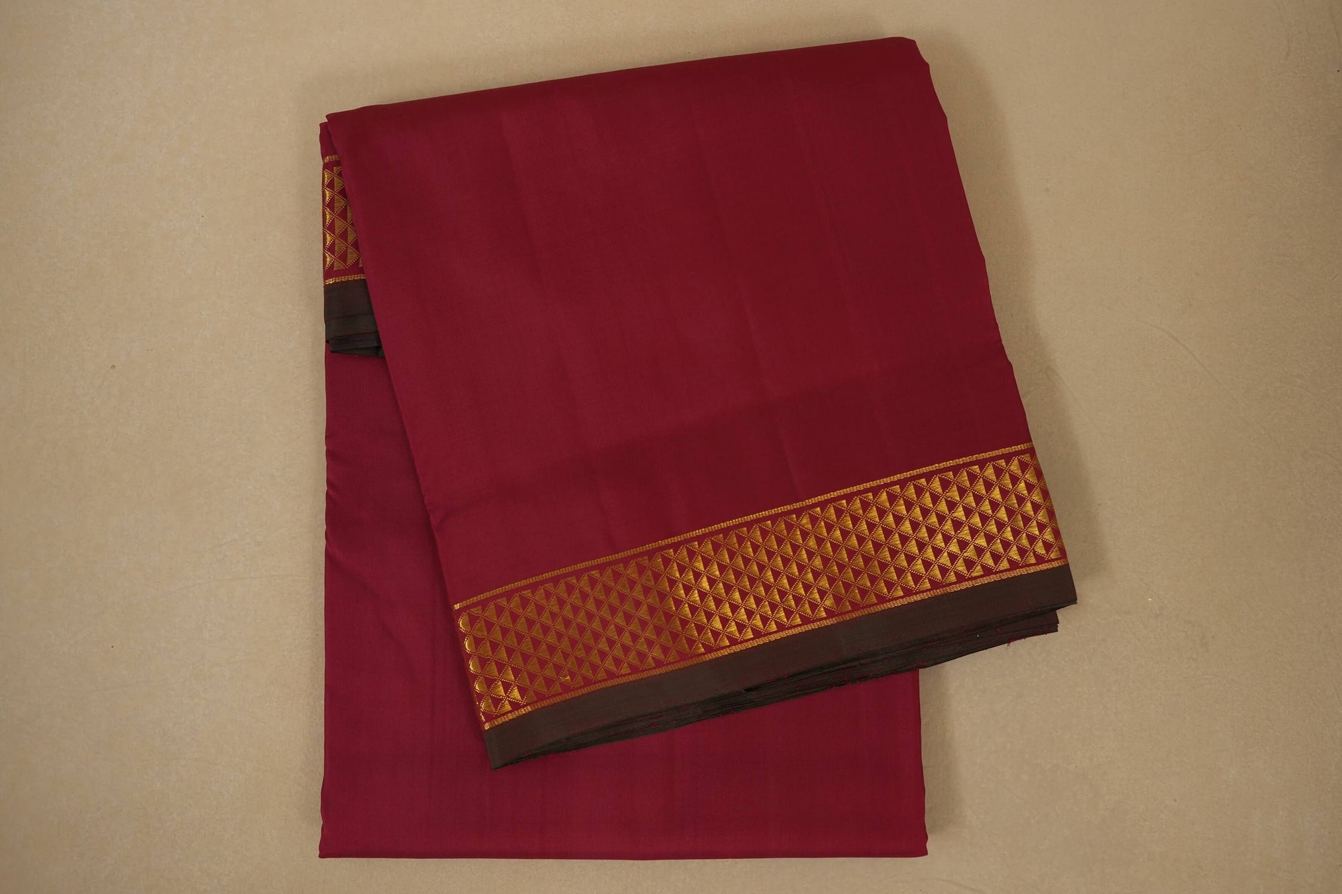 Maroon ten yards madisar silk saree