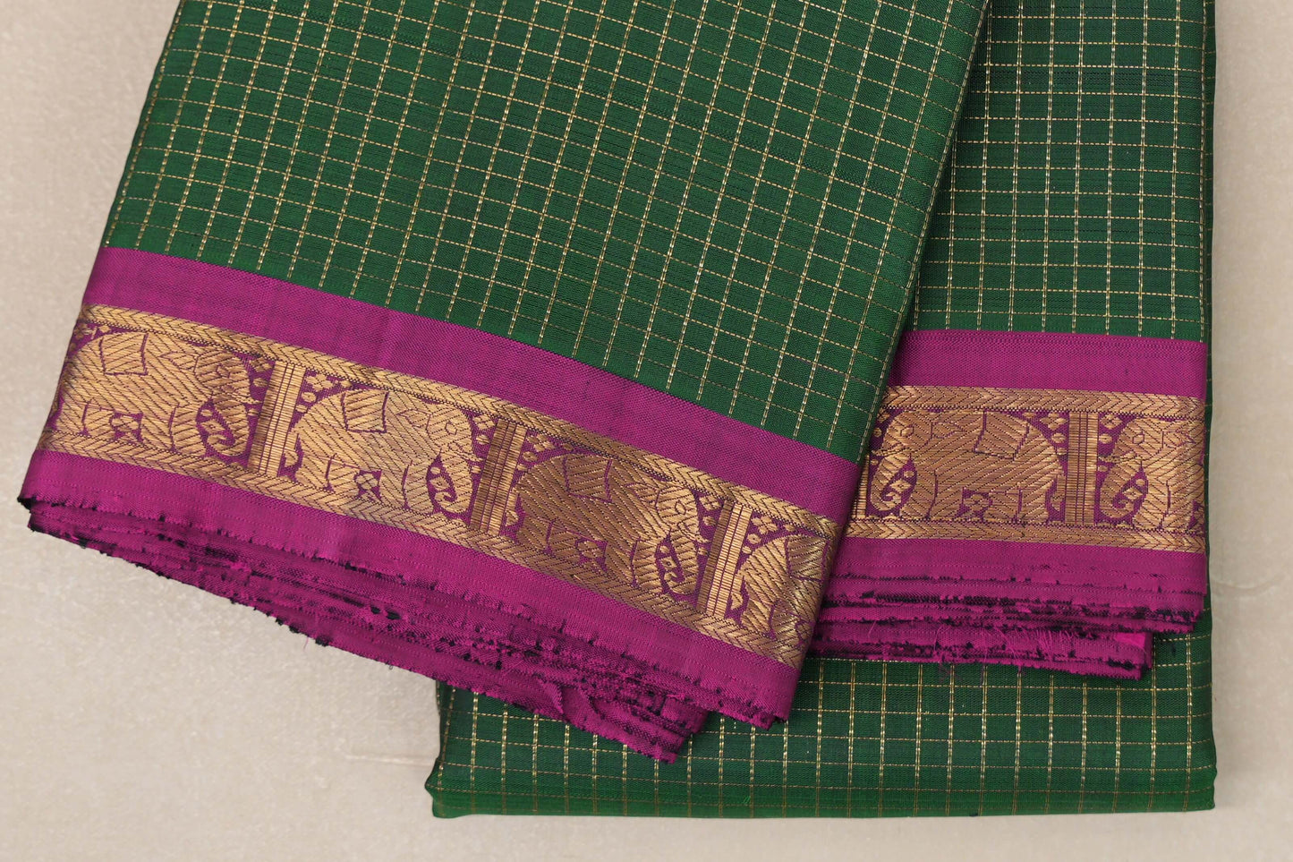 Bottle Green with Dark Magenta Borders Vintage Heirloom Kanjivaram Silk Saree SS9032