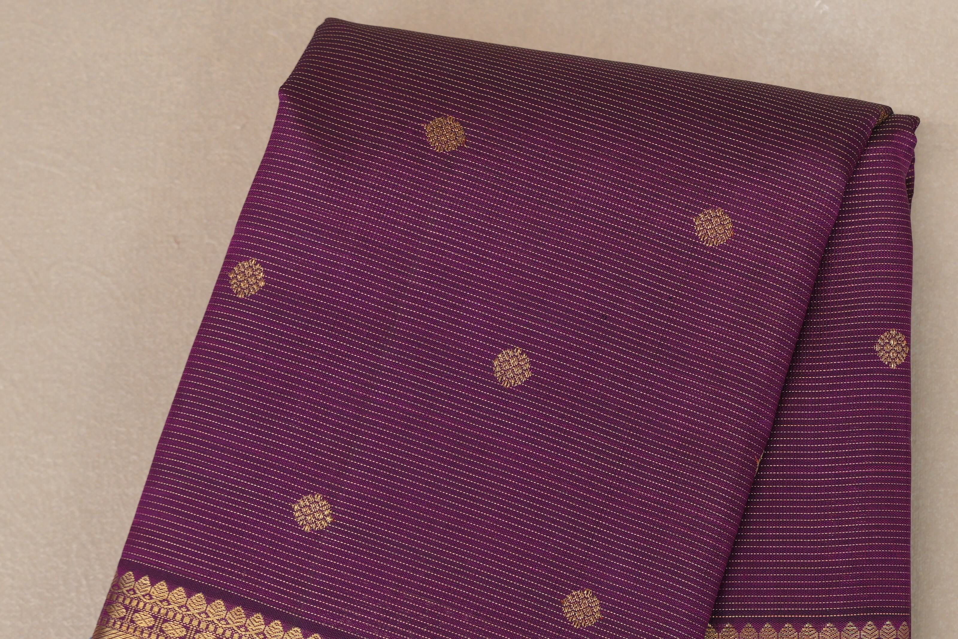 Magenta Vintage Heirloom Kanjivaram Silk Saree body zoom